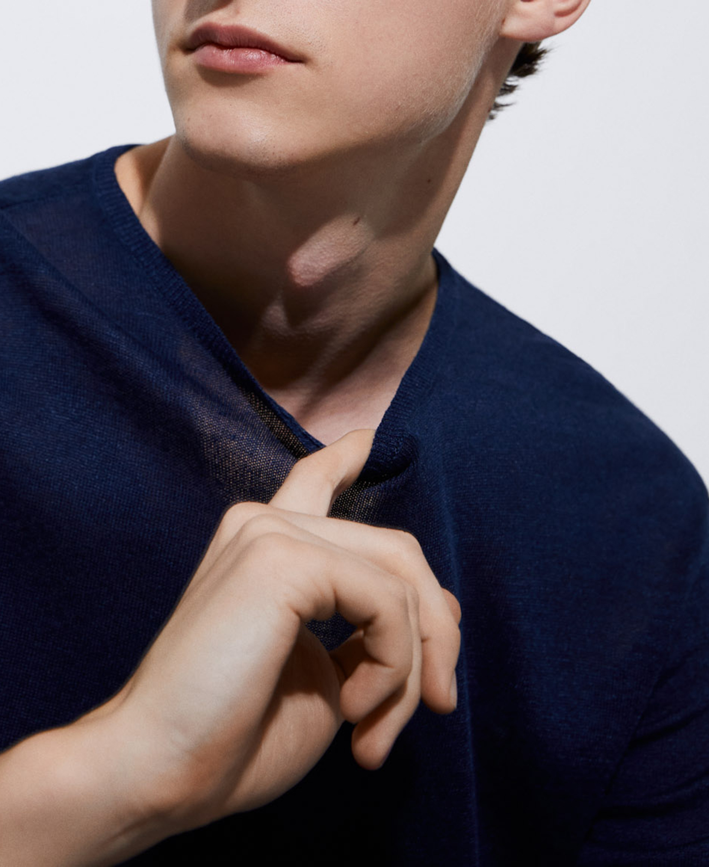 Linen knitted crew neck t-shirt image number 3