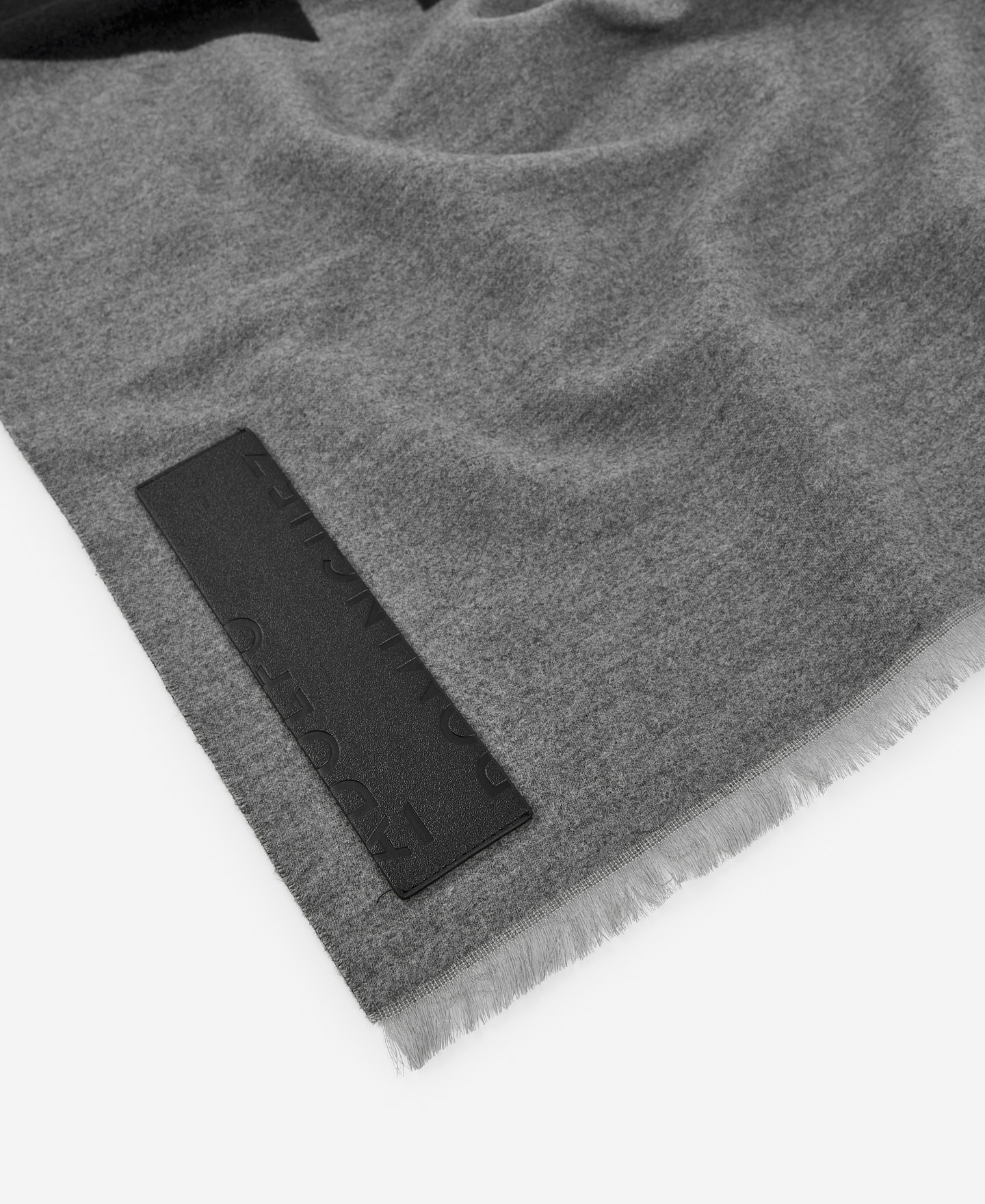 Bufanda maxi logo en jacquard image number 2