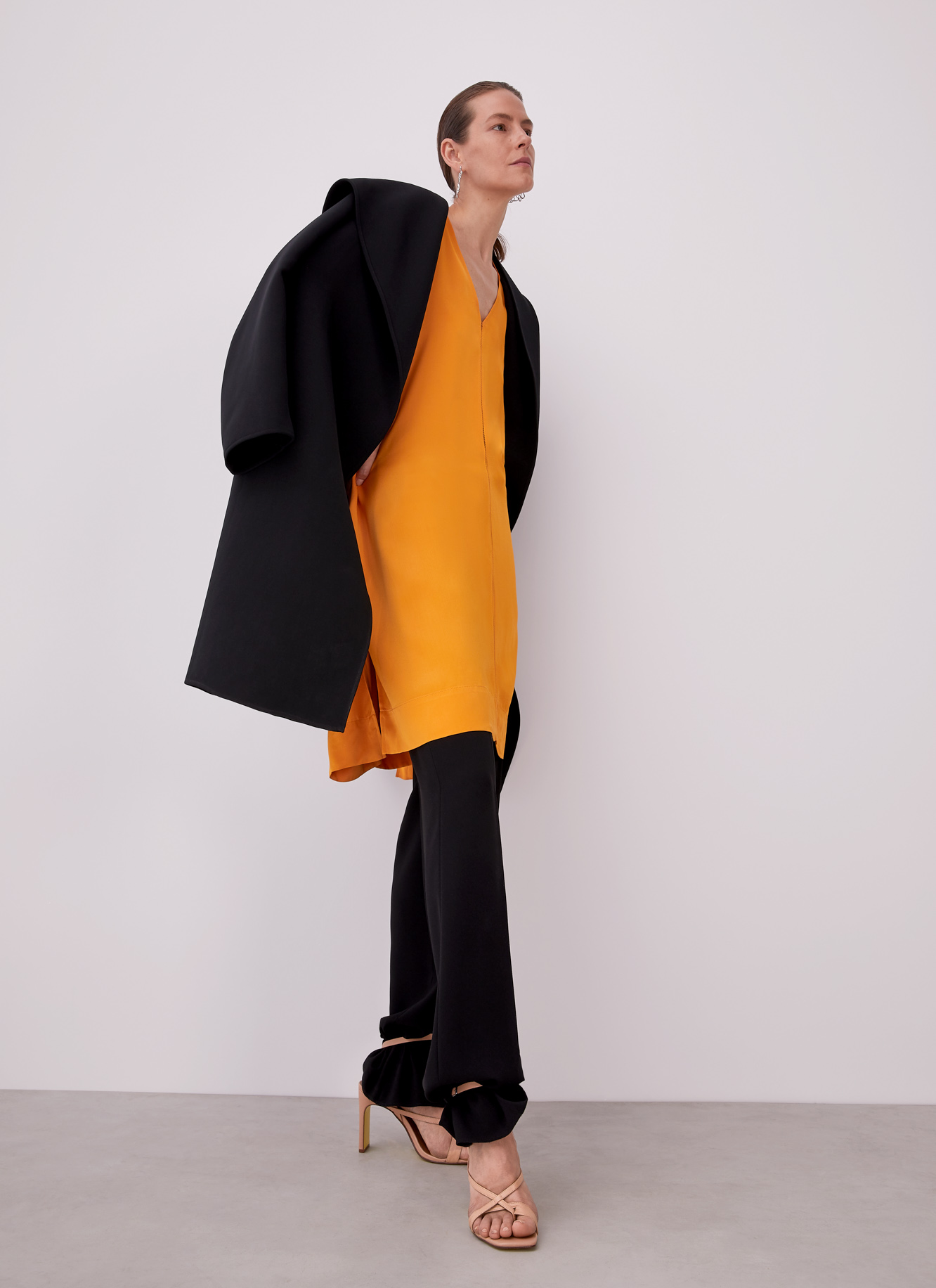 Camisa oversize en viscosa image number 5