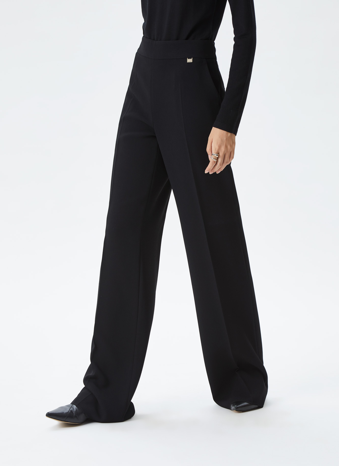 Straight trousers with side pockets image number 0