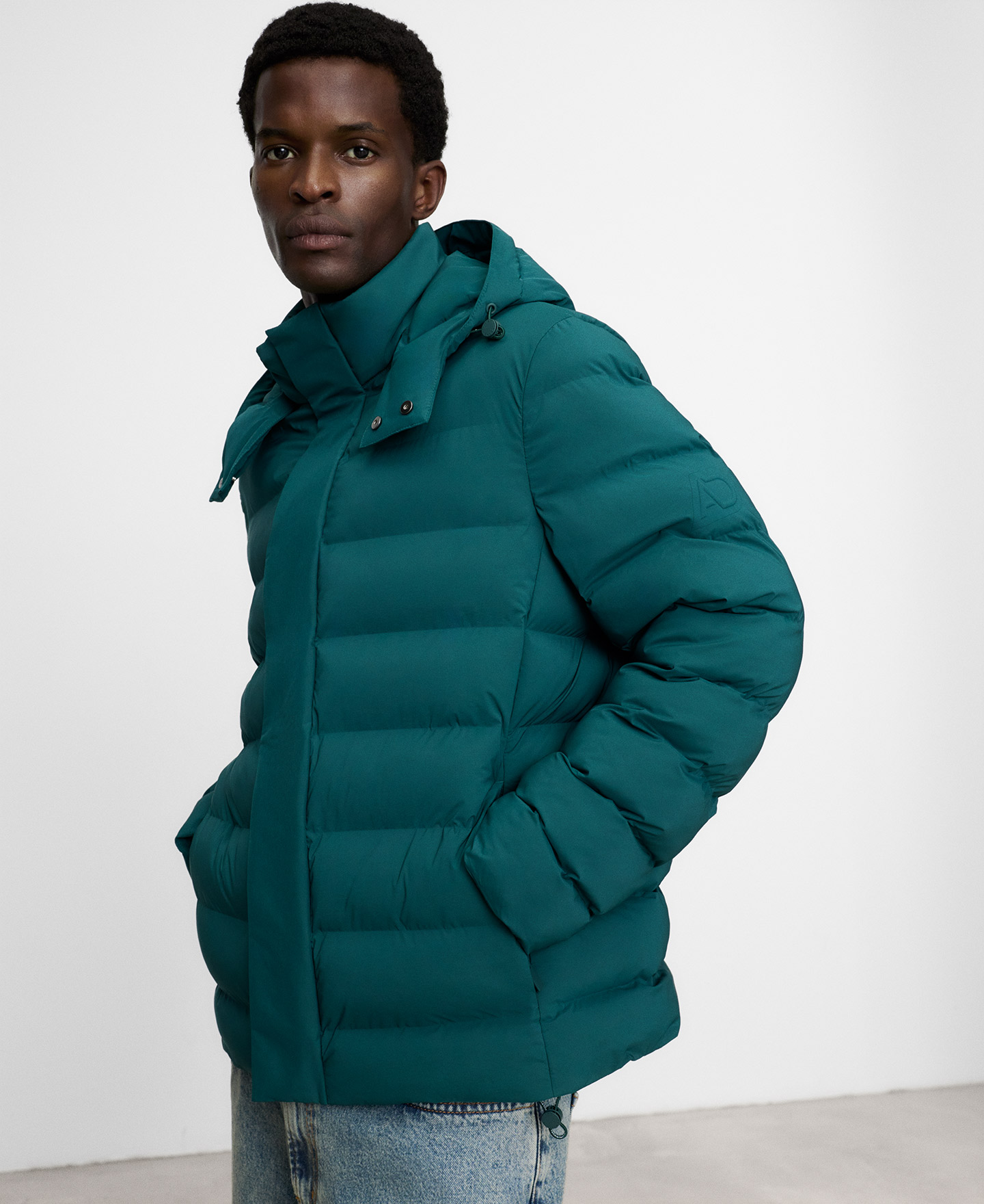 Seamless-effect padded jacket image number 5