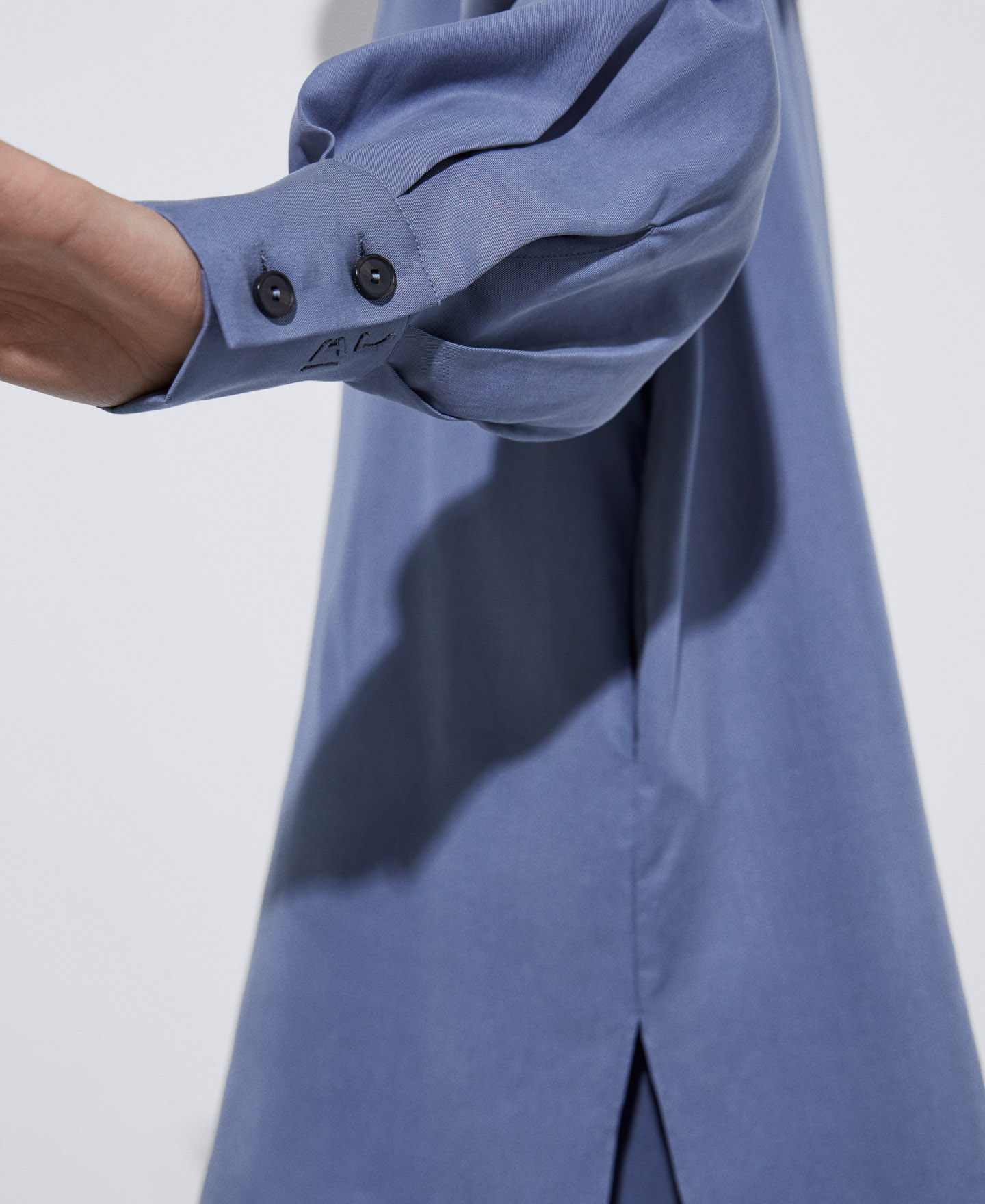 Mandarin collar lyocell long blouse image number 3