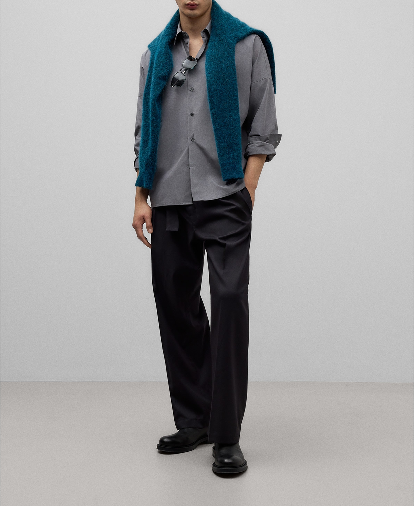 Charcoal grey shirt man image number 1