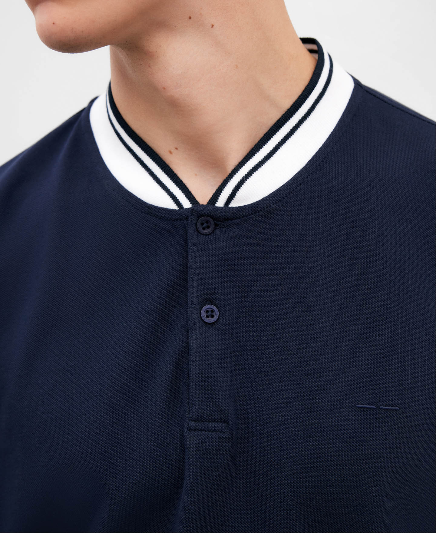 Polo cuello bomber hombre en algodón image number 3