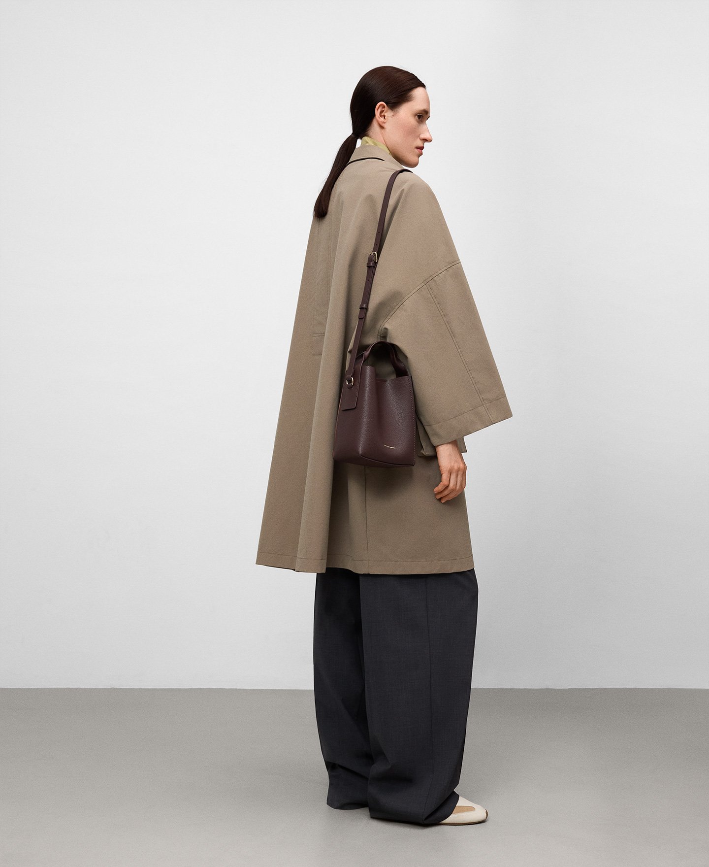 Mica bucket bag woman image number 4