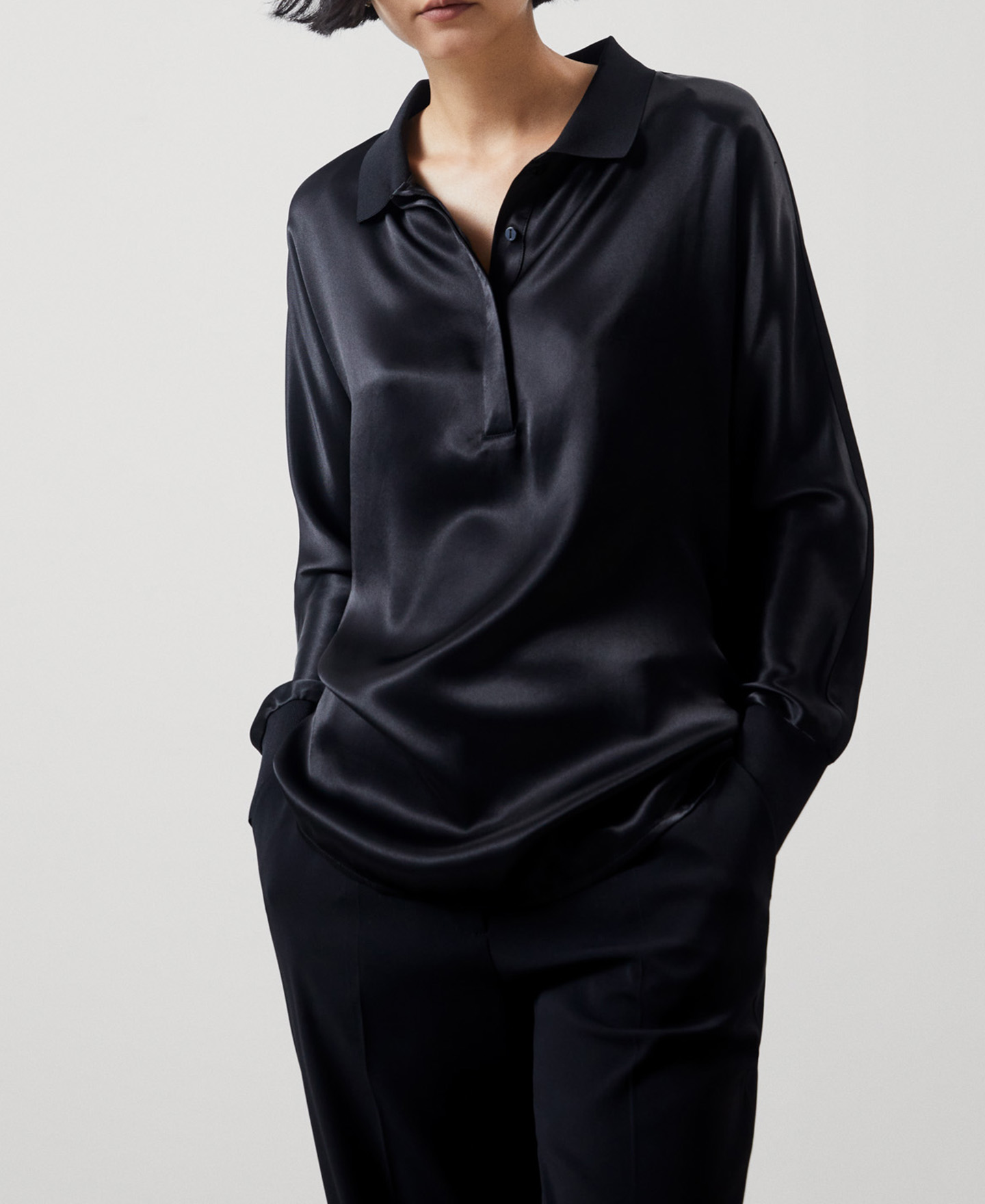 Blusa cuello polo en punto de viscosa image number 0
