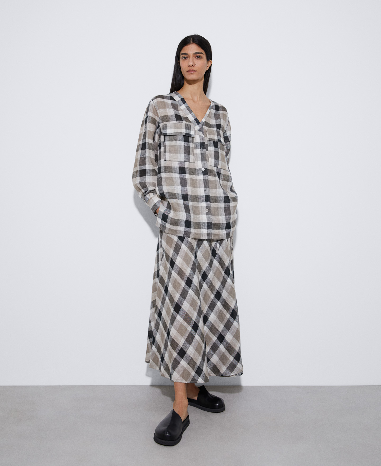 Linen heron check shirt image number 1