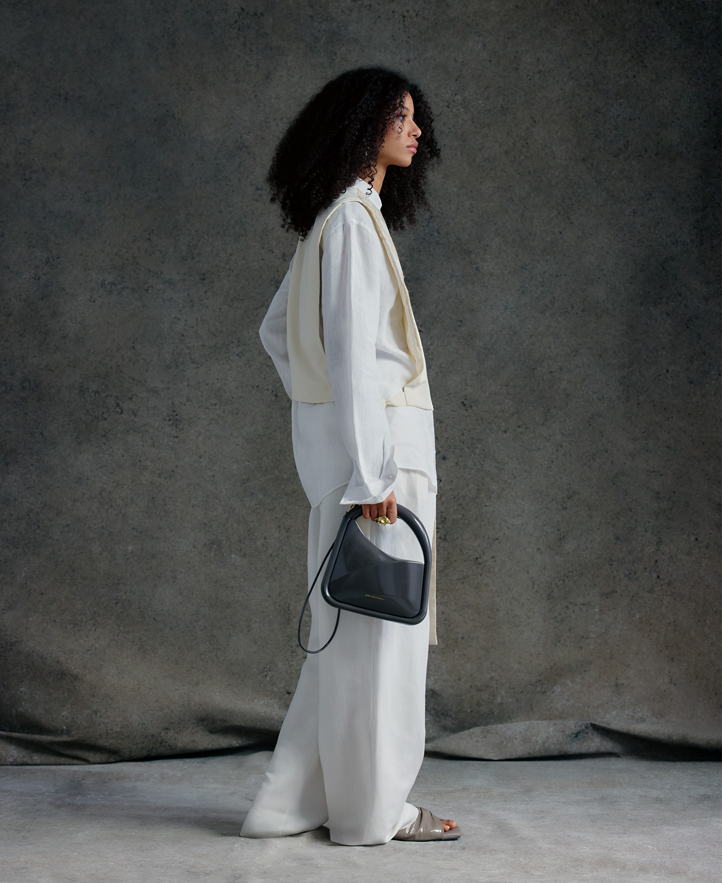 Bolso cóctel rígido mujer image number 5