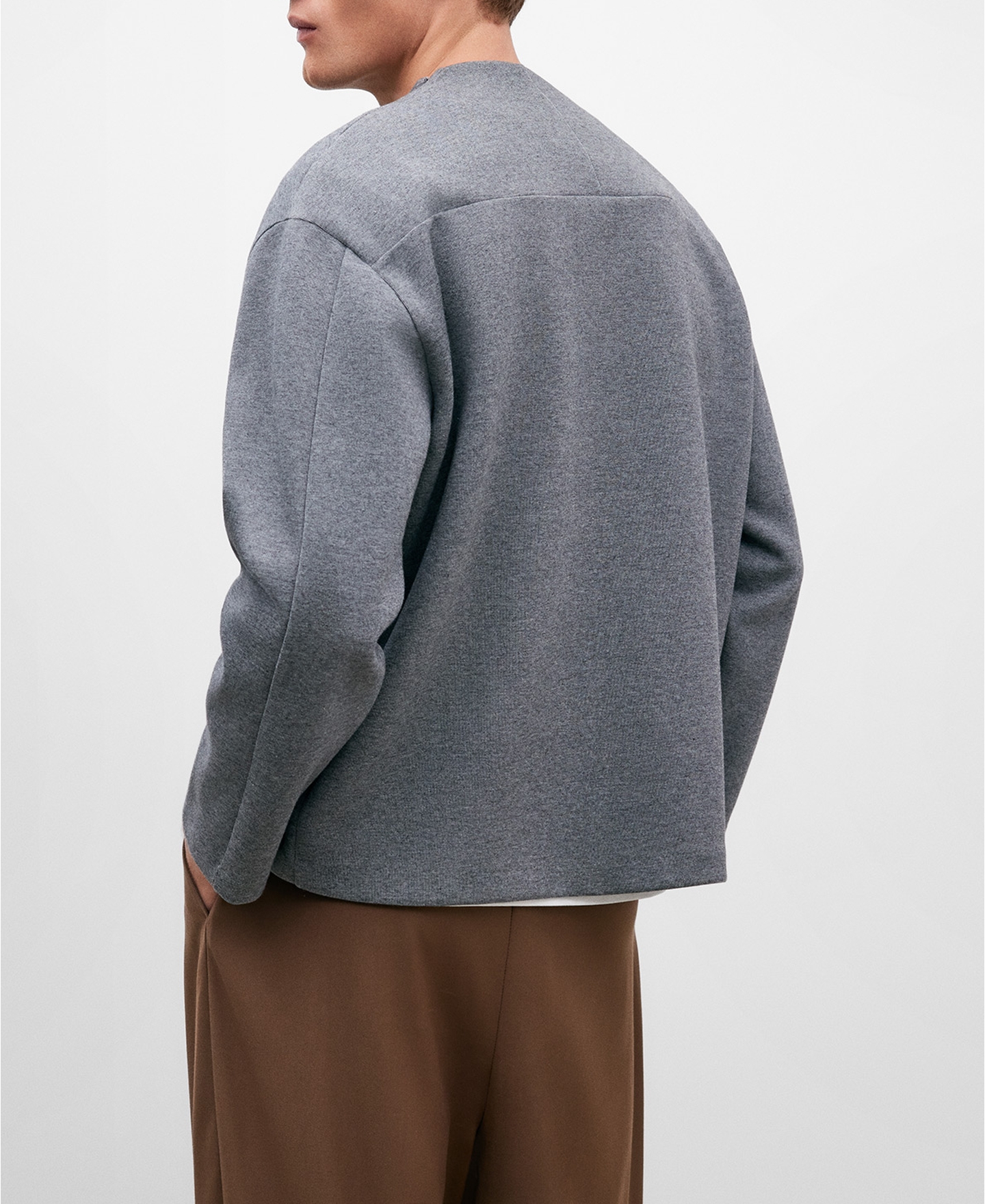 グレーの紳士用コットン混合スエットシャツ image number 2