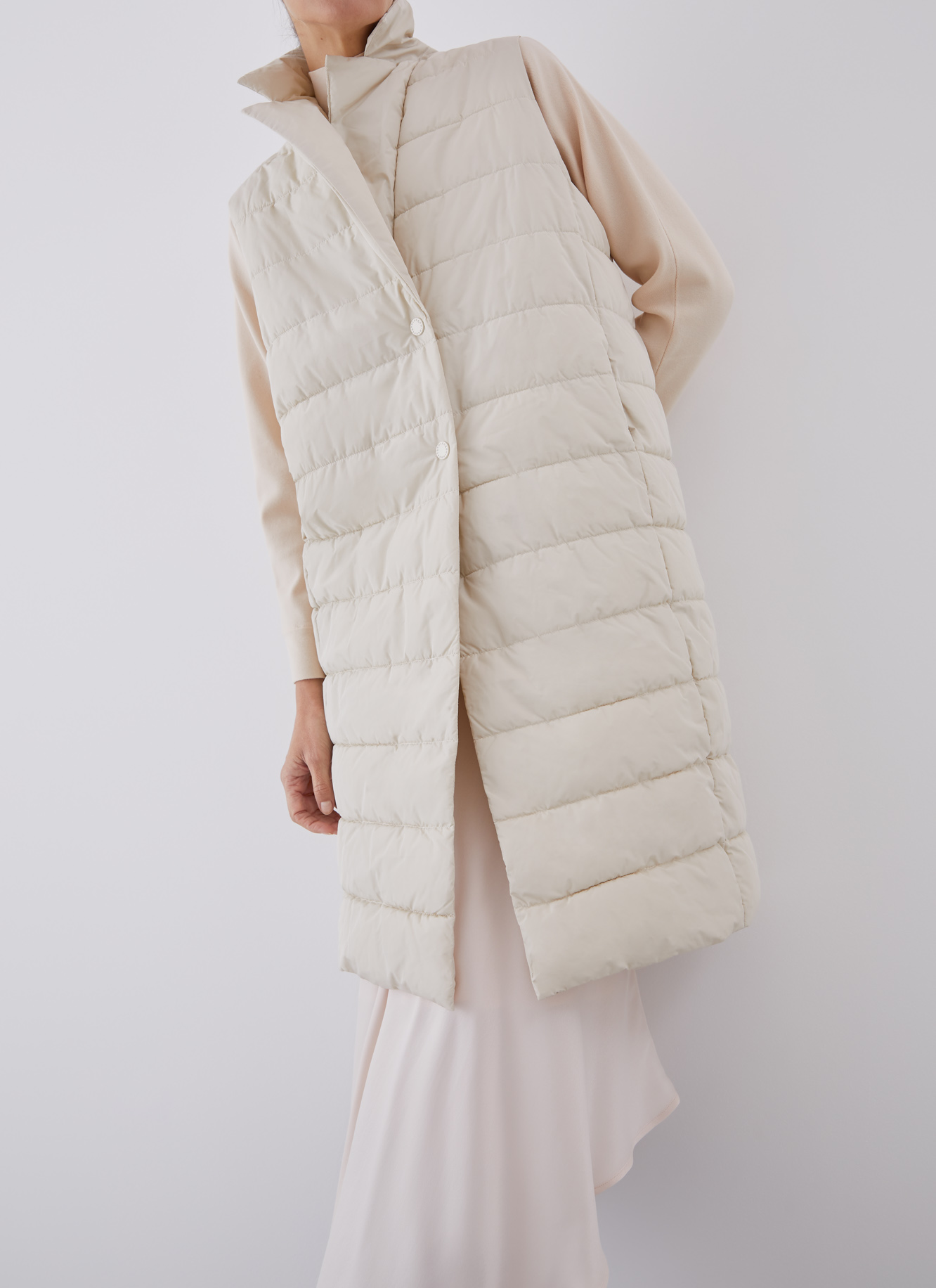 Long padded vest image number 2