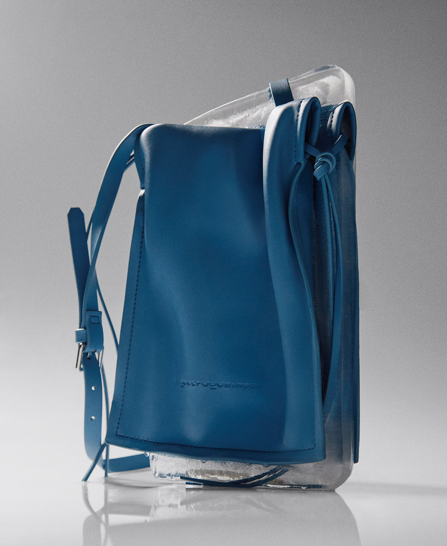 Recycled polyurethane small shoulder bag image number 0