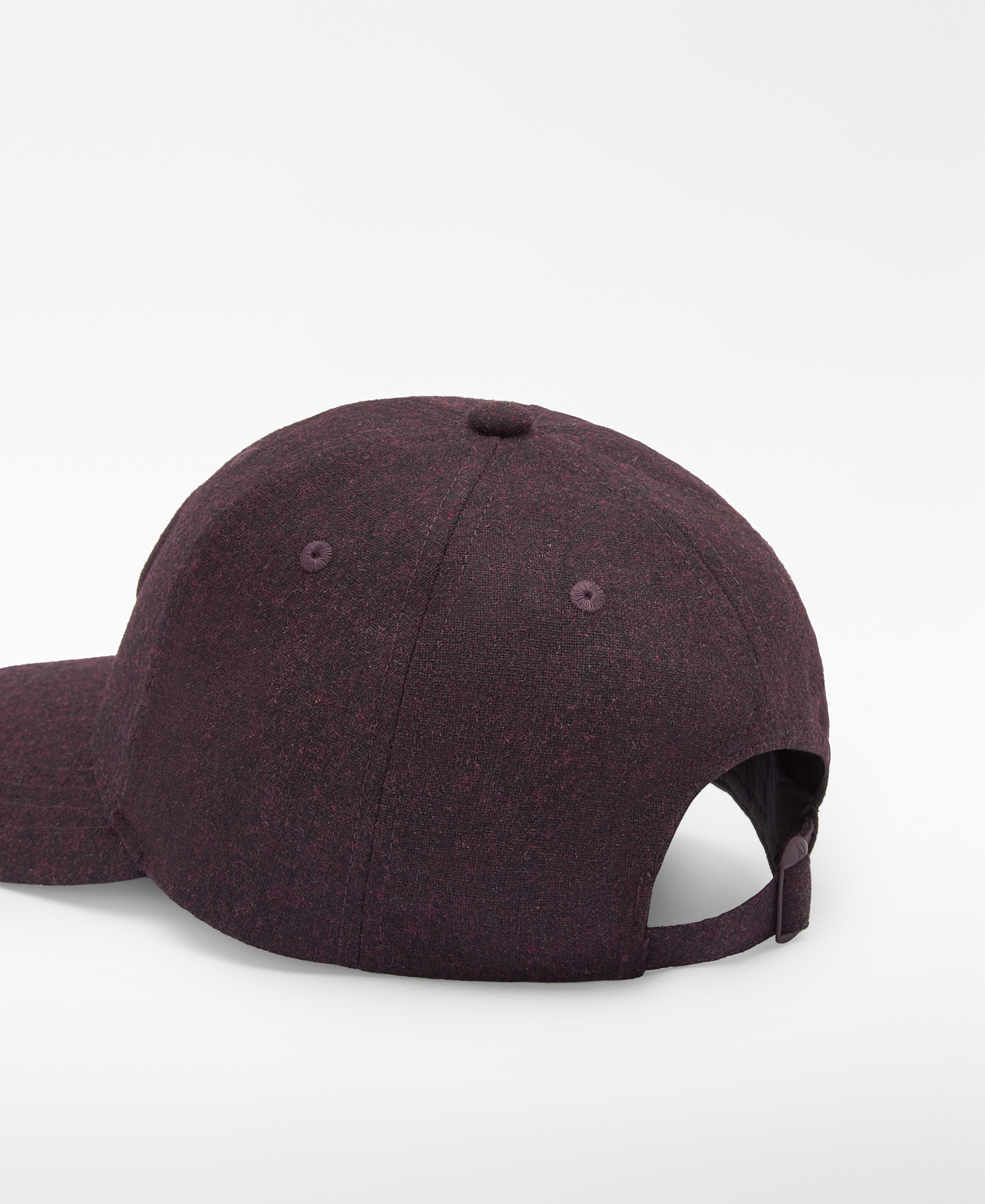 Gorra logo bordado con lana image number 2