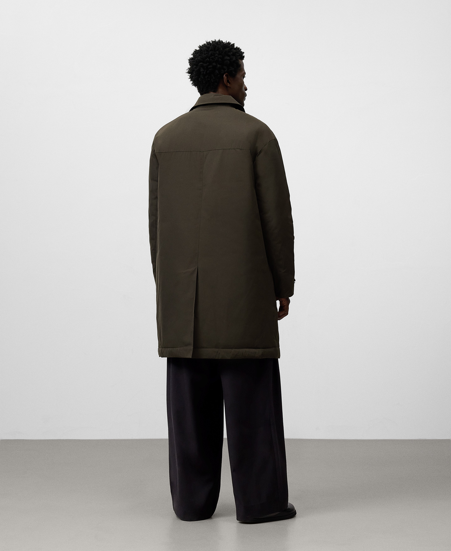 Lapel collar padded trench coat man image number 2