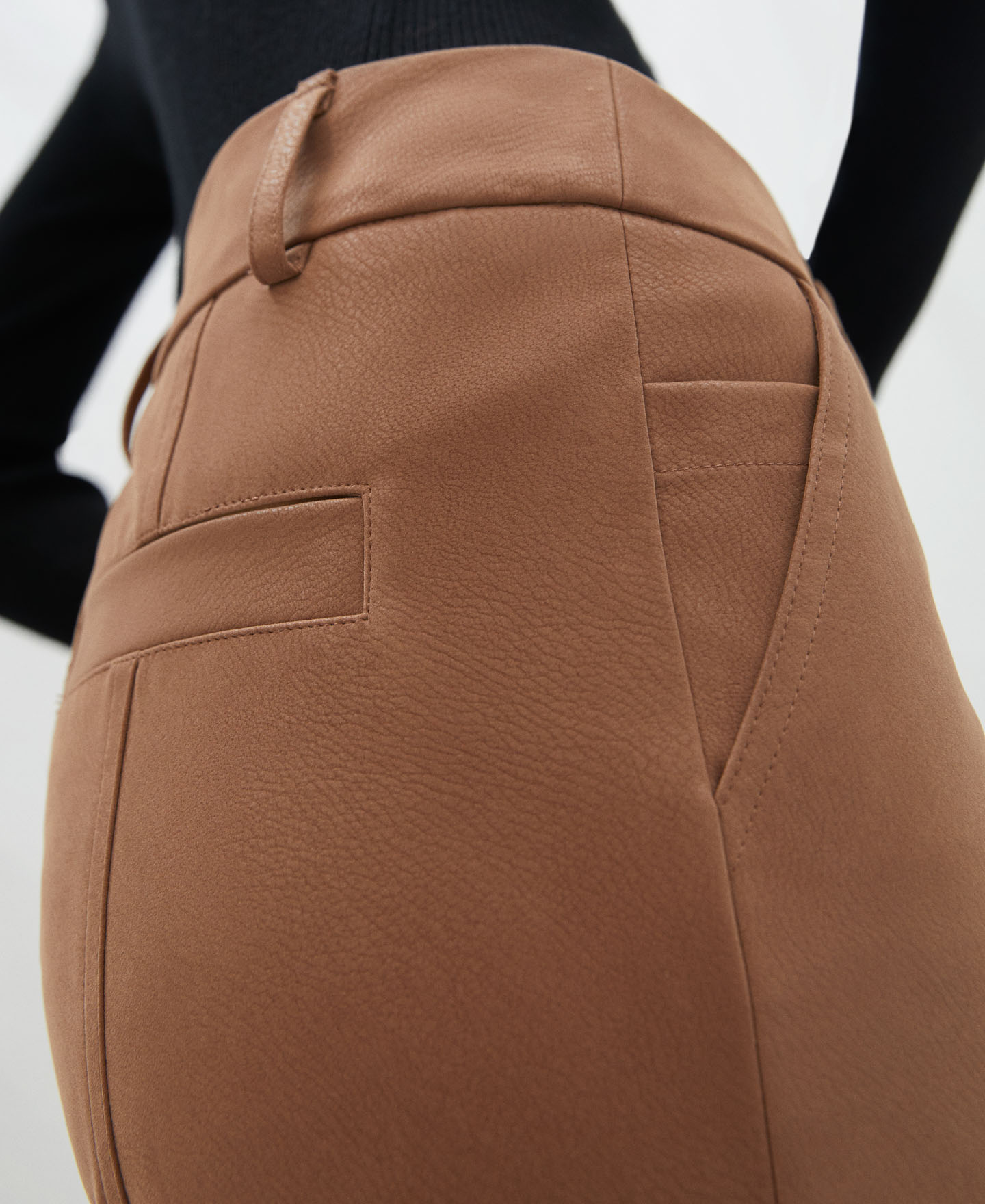 Structured high-waisted trousers image number 3
