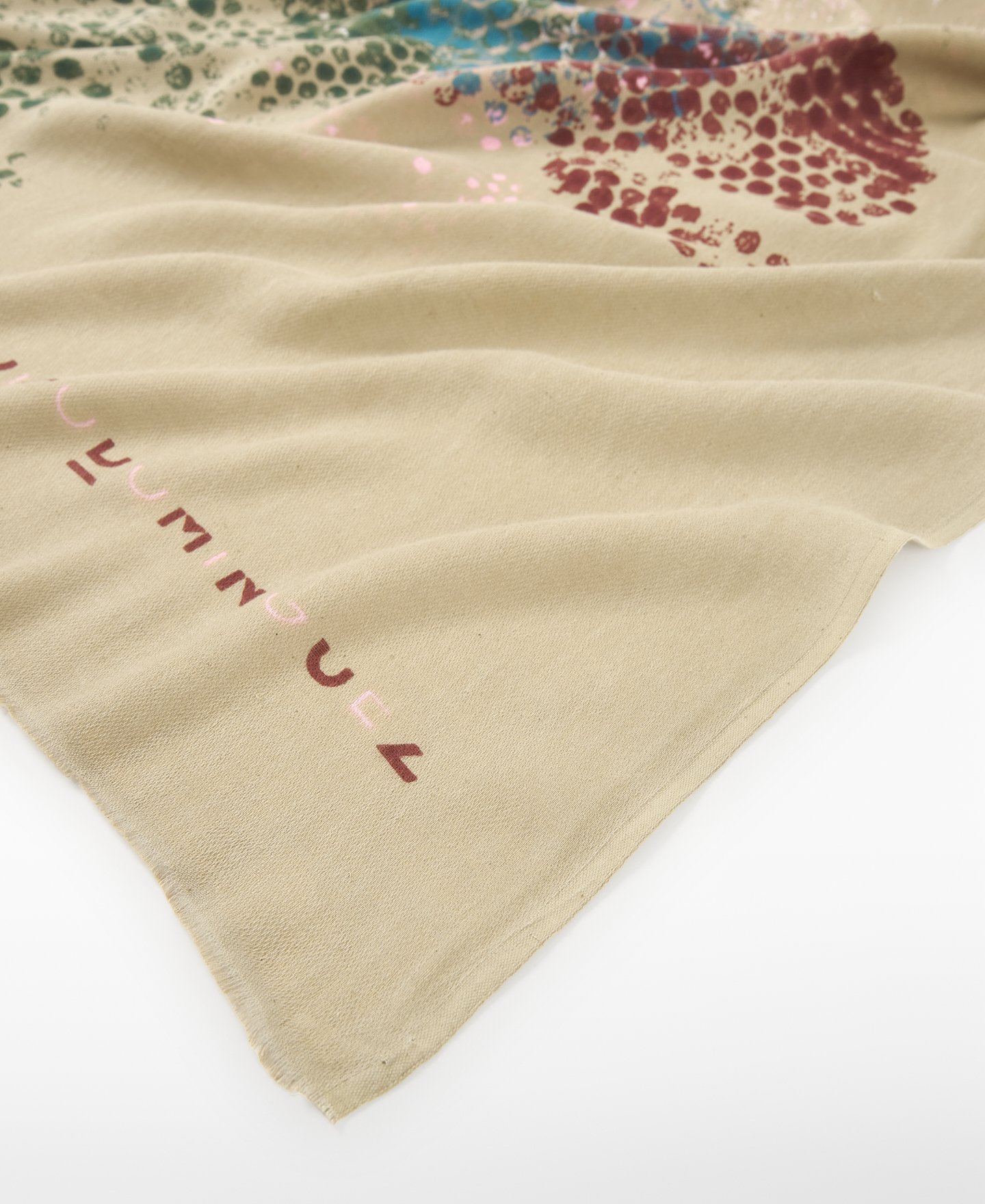 Chal estampado mujer image number 2