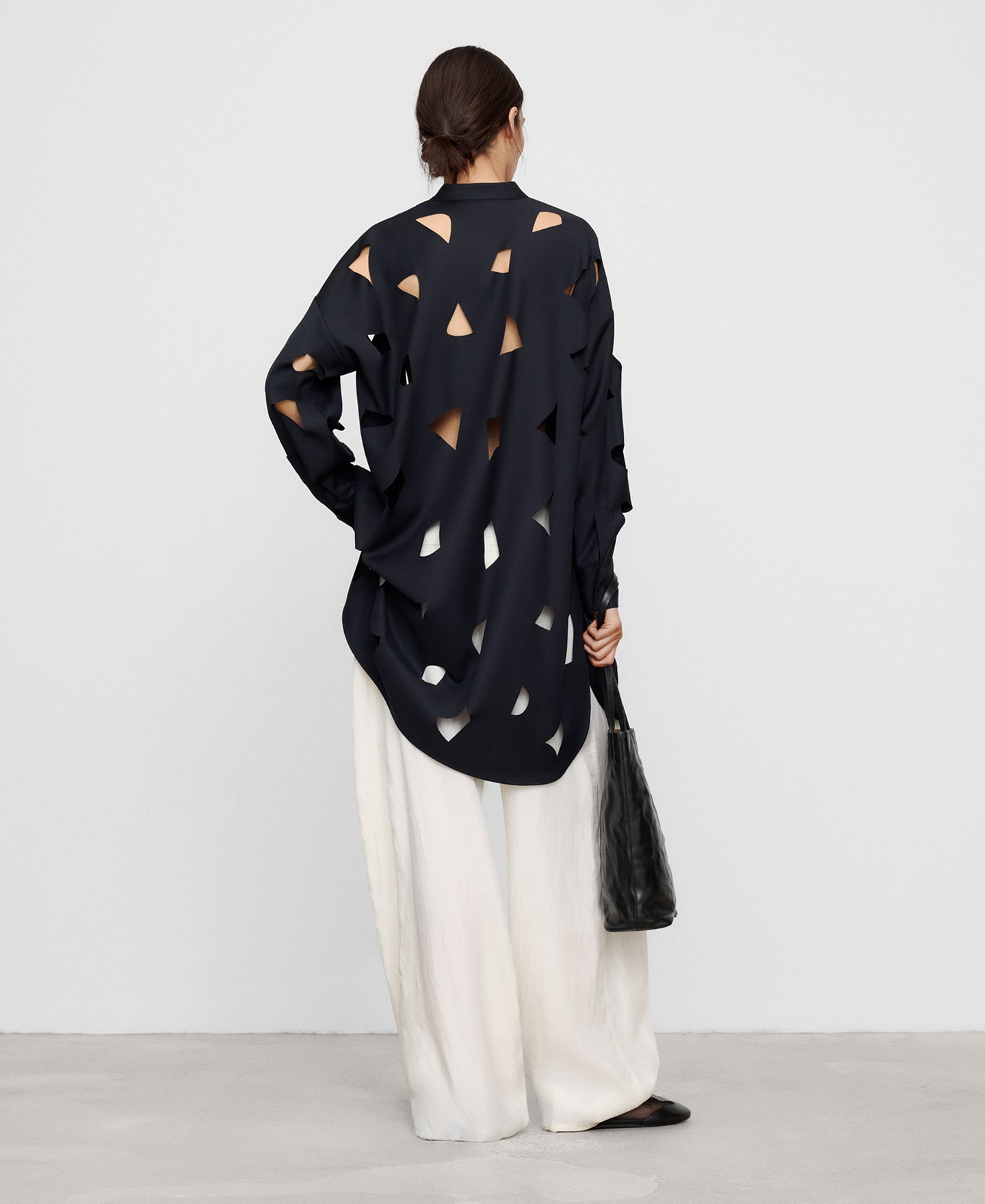 Camisa oversize troquelada image number 2