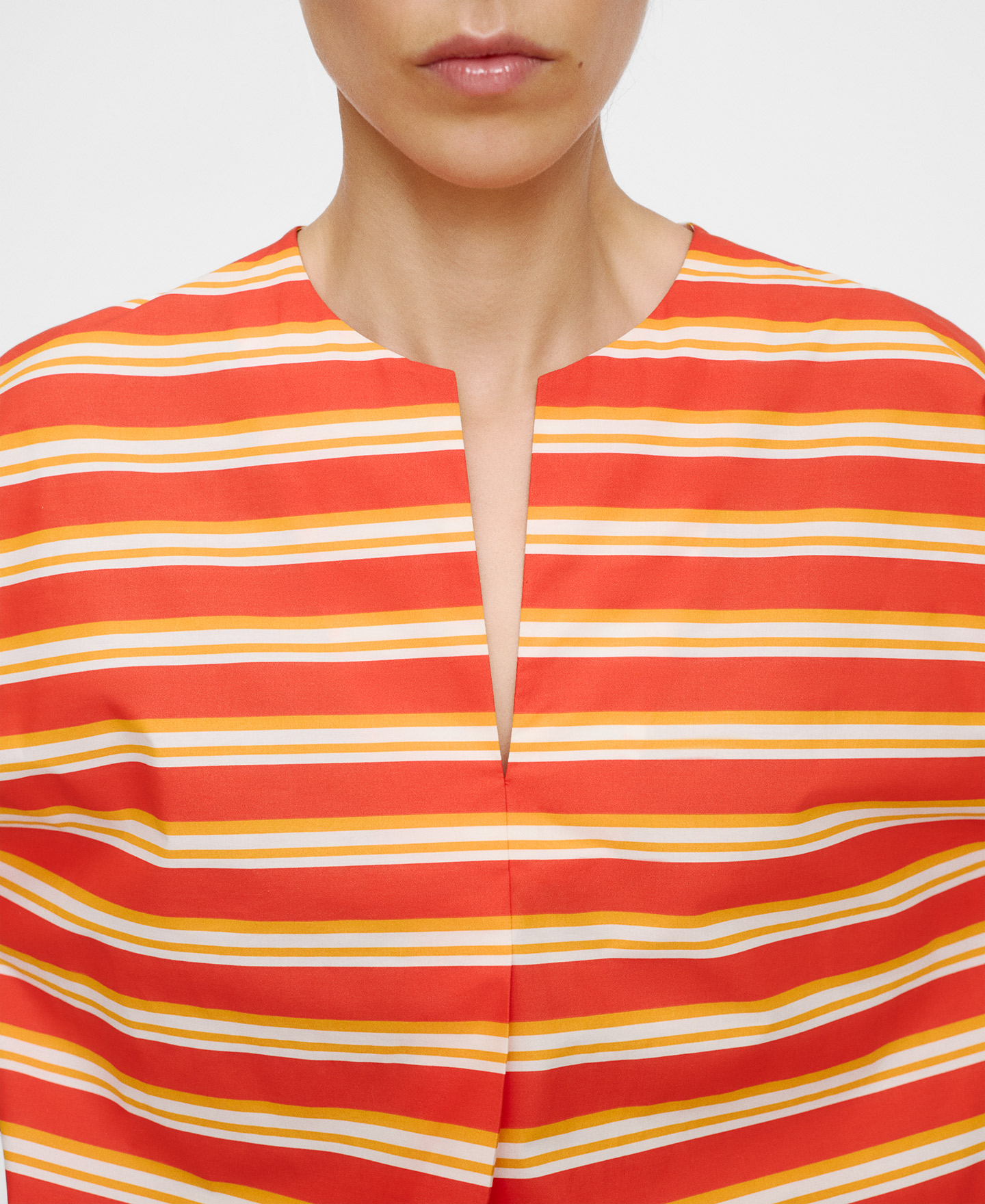 Cotton V-neckline striped blouse image number 3