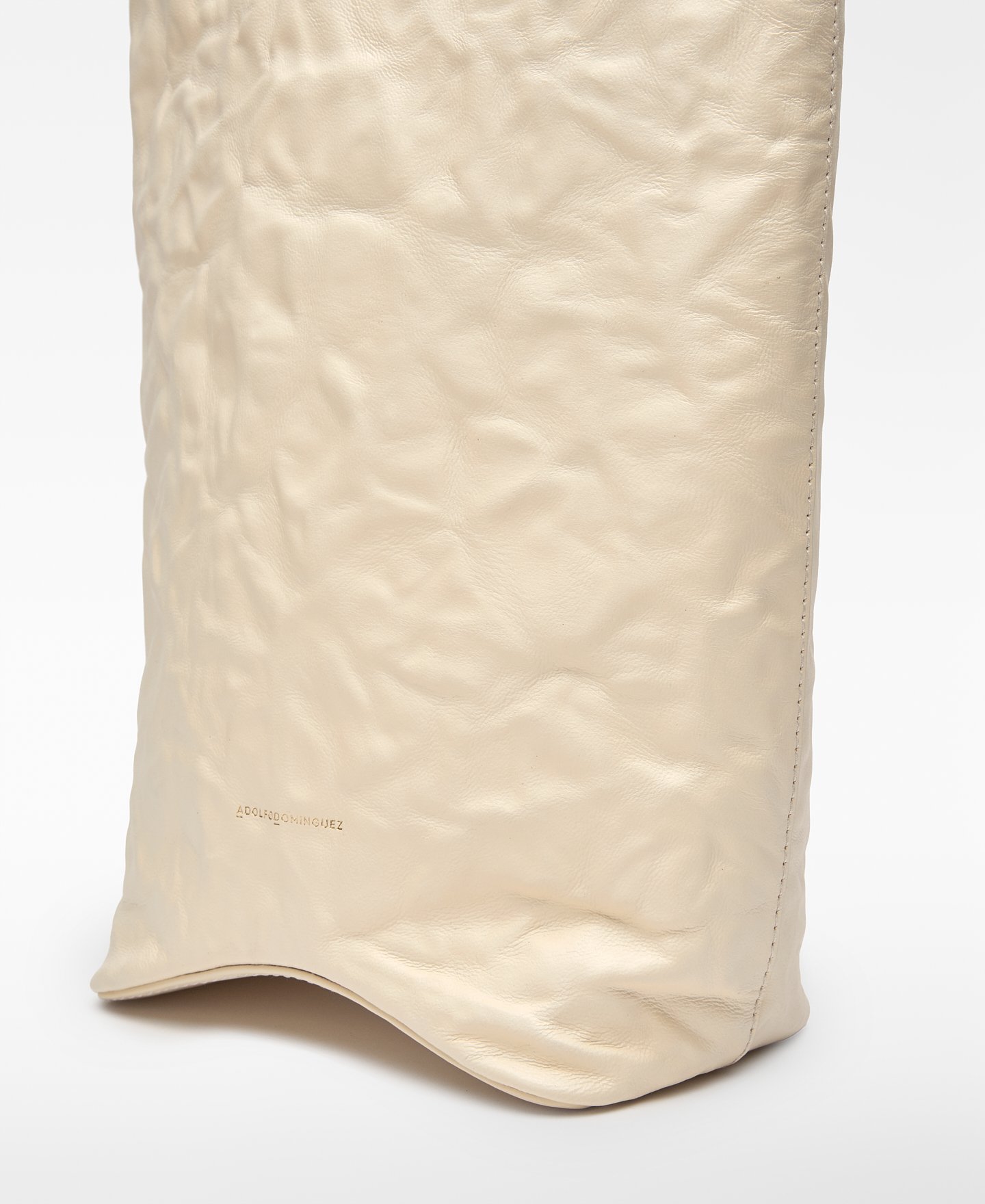 Ori&oacute;n washed leather vertical hobo bag image number 2