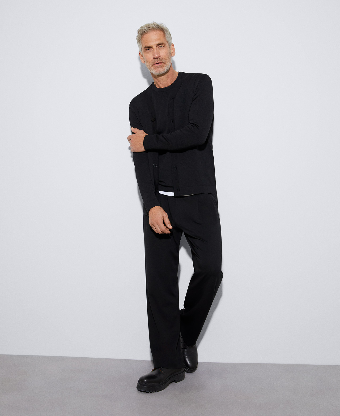 Viscose & recycled nylon knitted sweater image number 1
