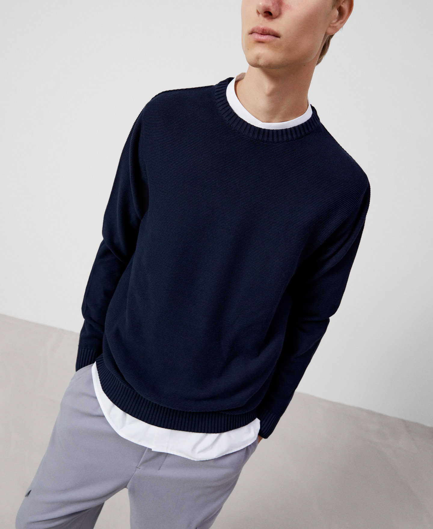 Cotton crew neck sweater image number 4