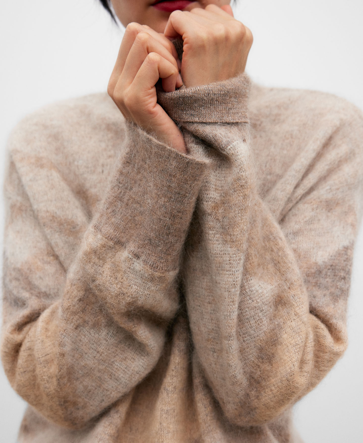 Jersey punto jacquard color arena mujer image number 3