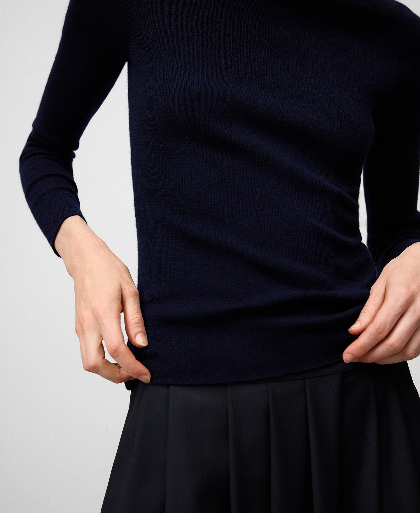 Jersey entallado cuello perkins mujer image number 3