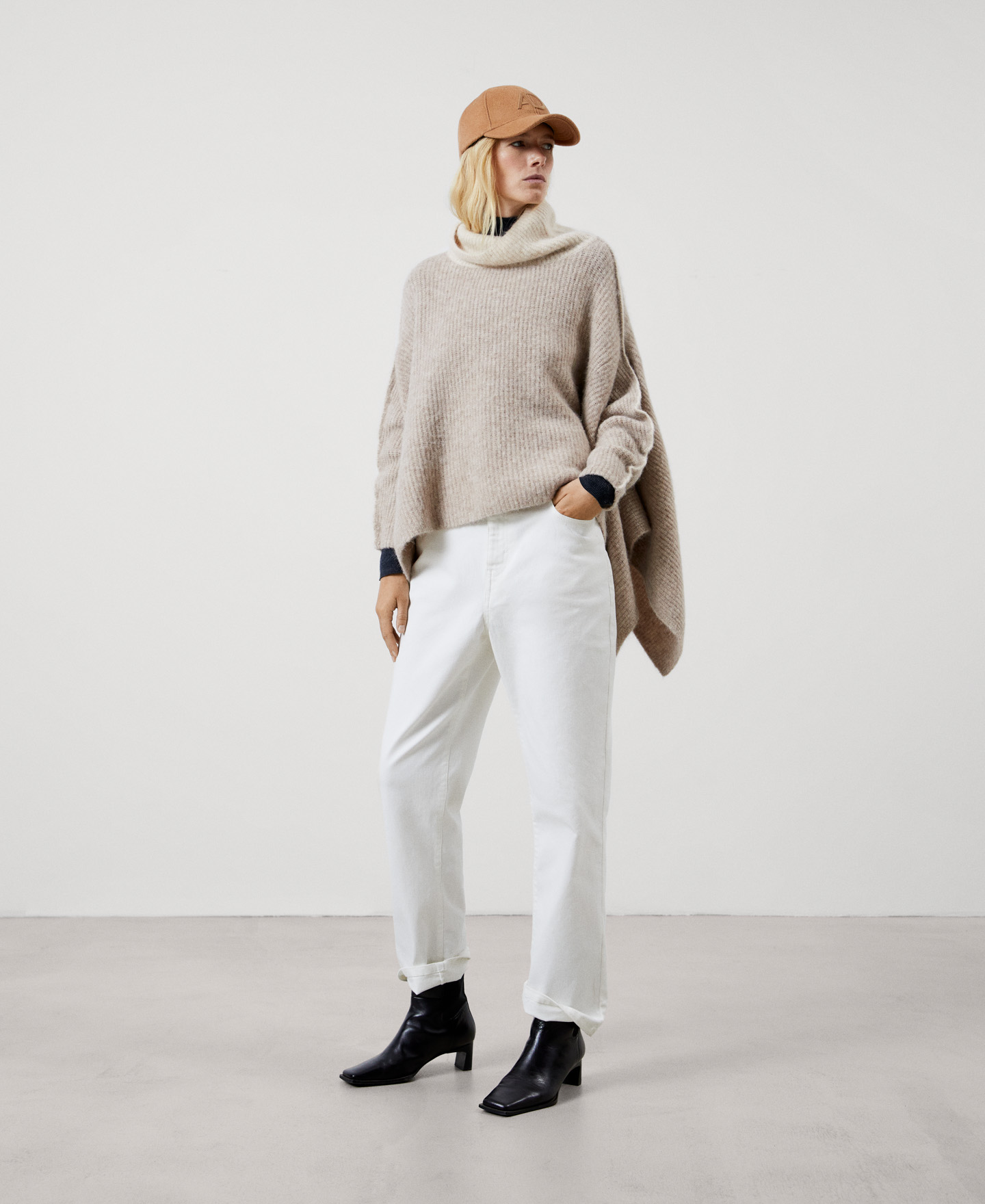 Wool and alpaca knitted cape sweater image number 1