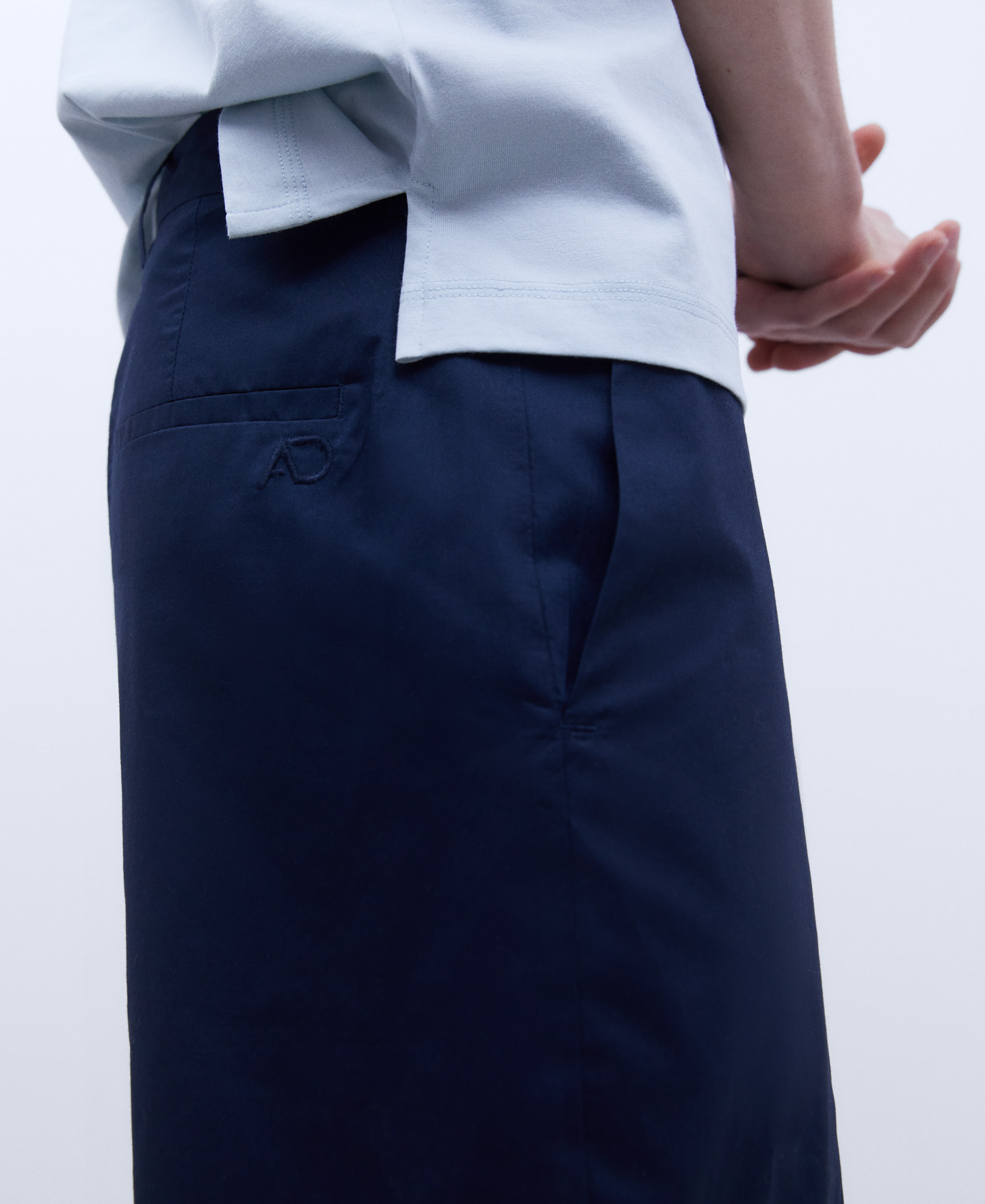 Cotton poplin Bermuda shorts image number 3