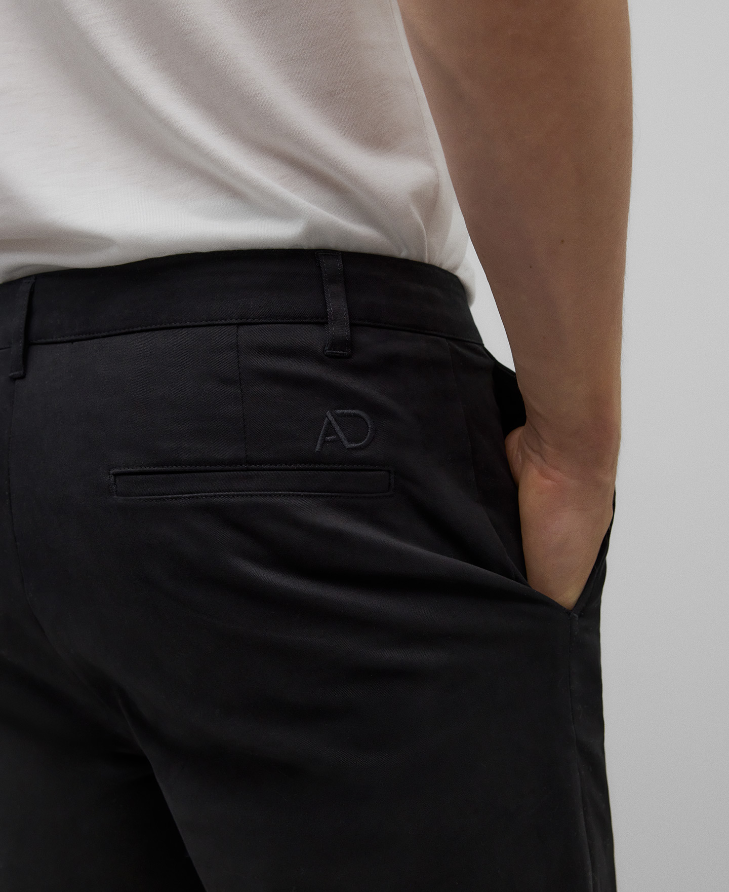 Pantal&oacute;n chino algod&oacute;n slim fit hombre image number 3