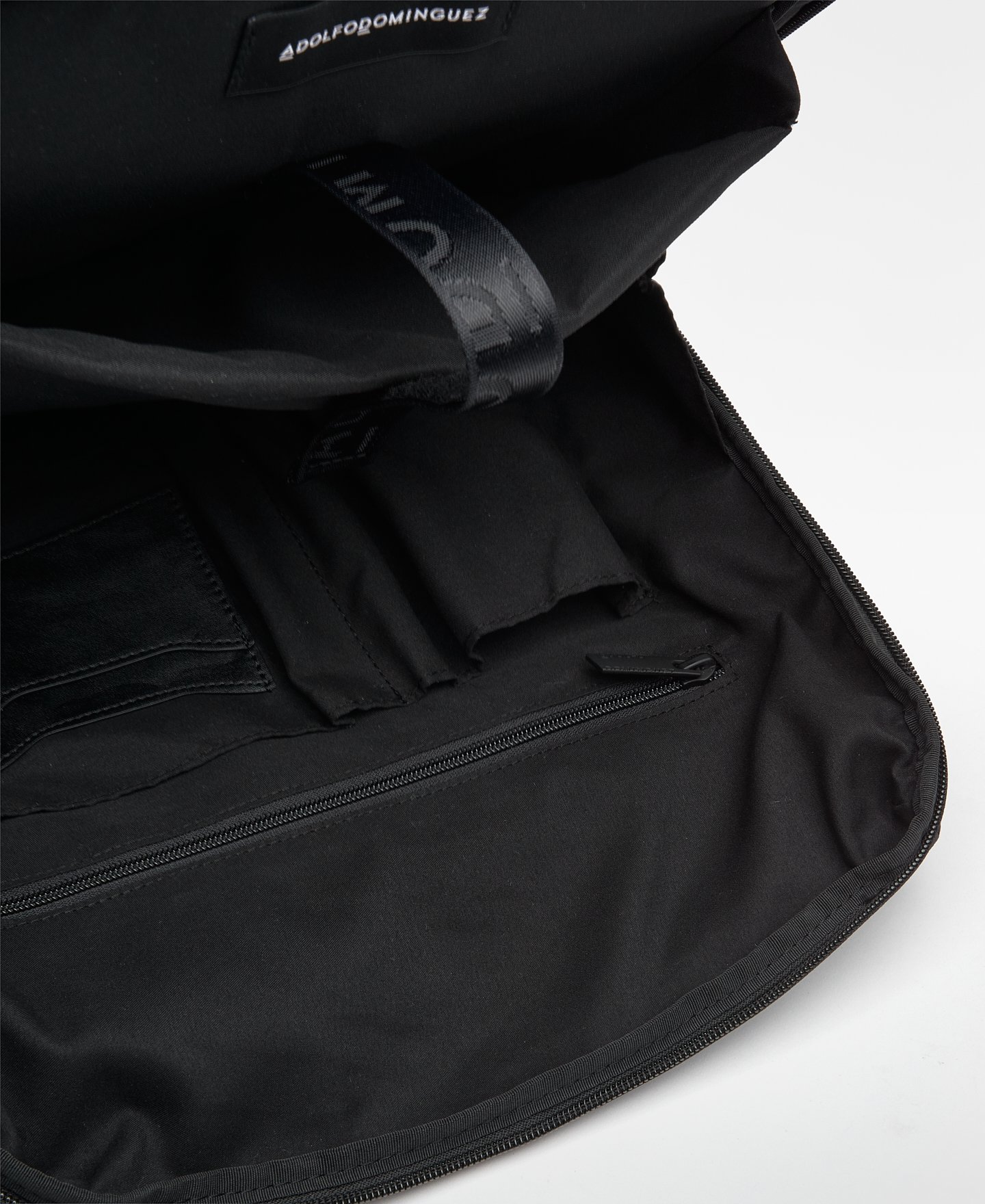 Mochila compacta nailon image number 2