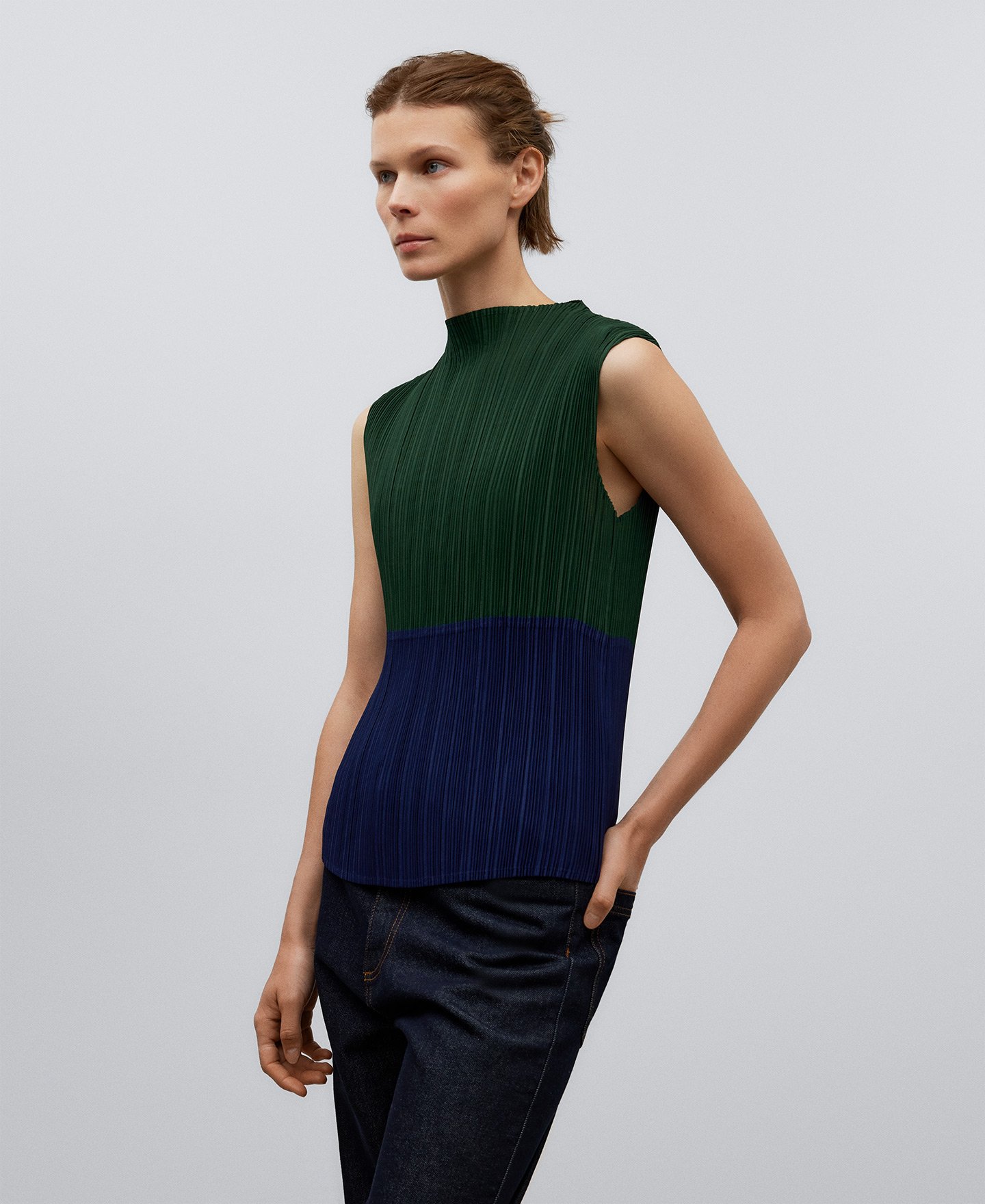 Crinkle two-tone top woman image number 0