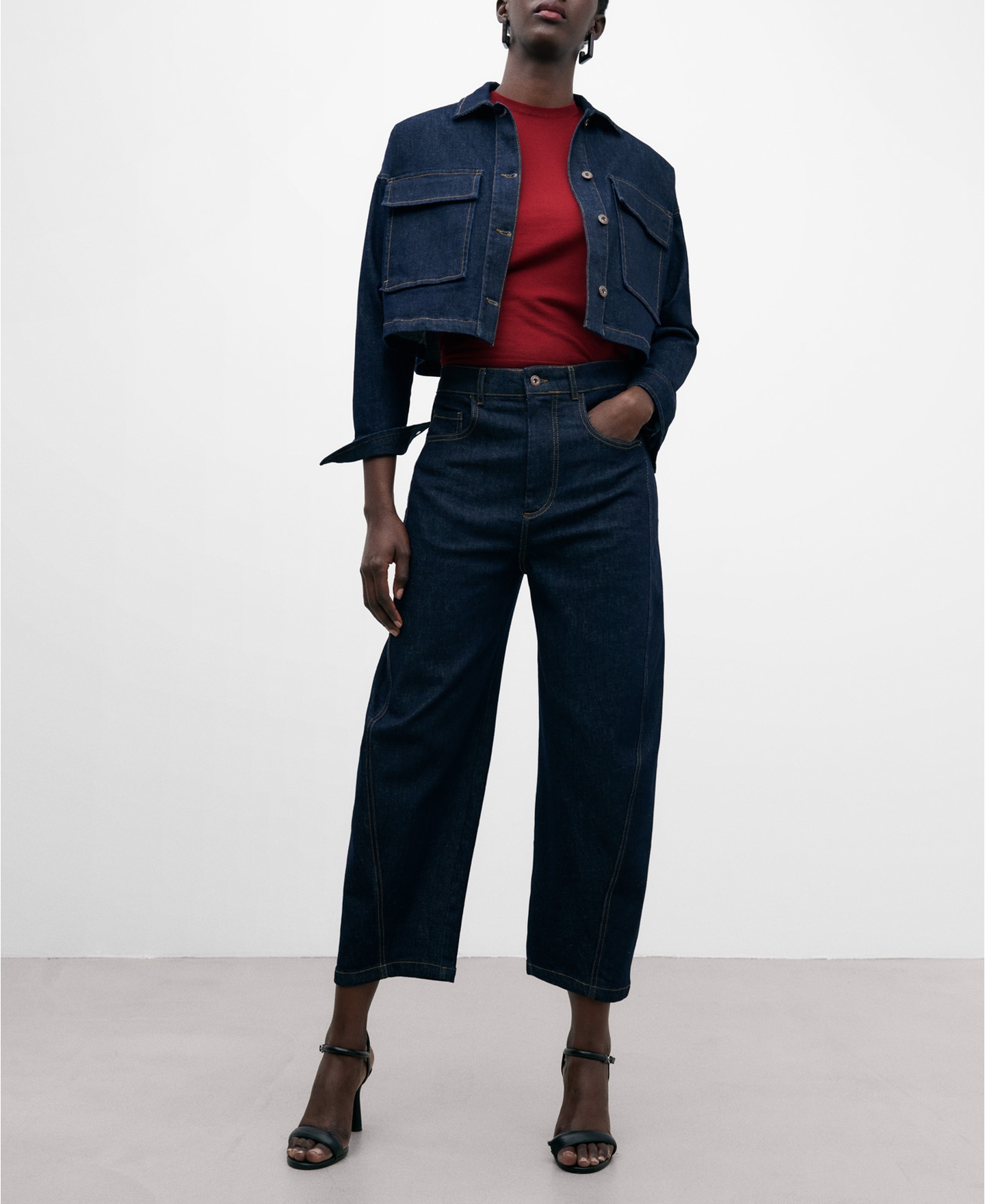 Jersey cuello caja en lana merino image number 1