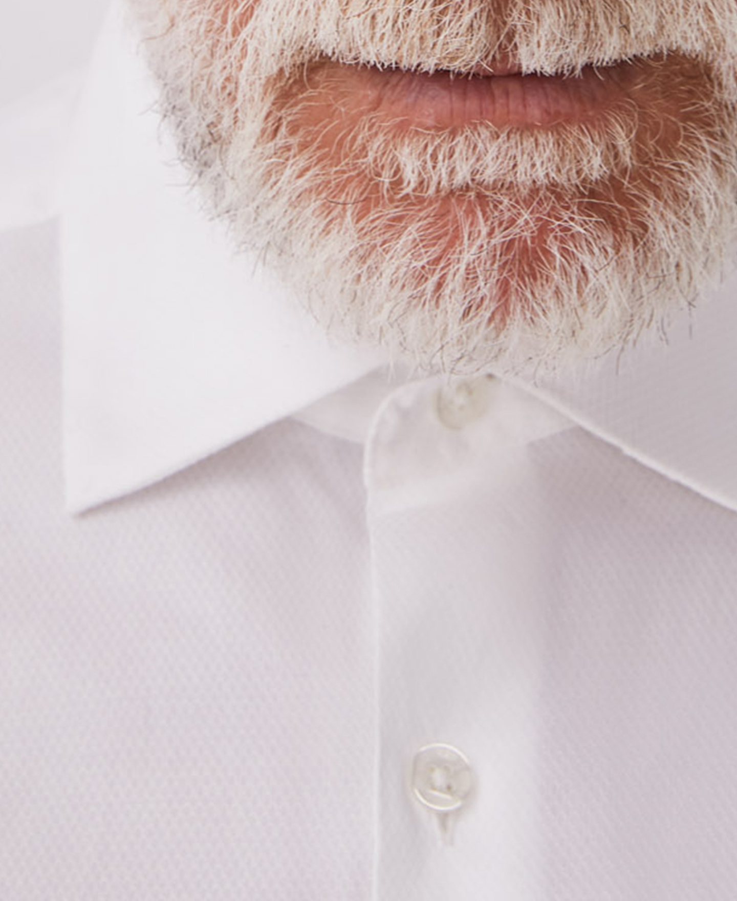 Camisa blanca con estampado diamante image number 1