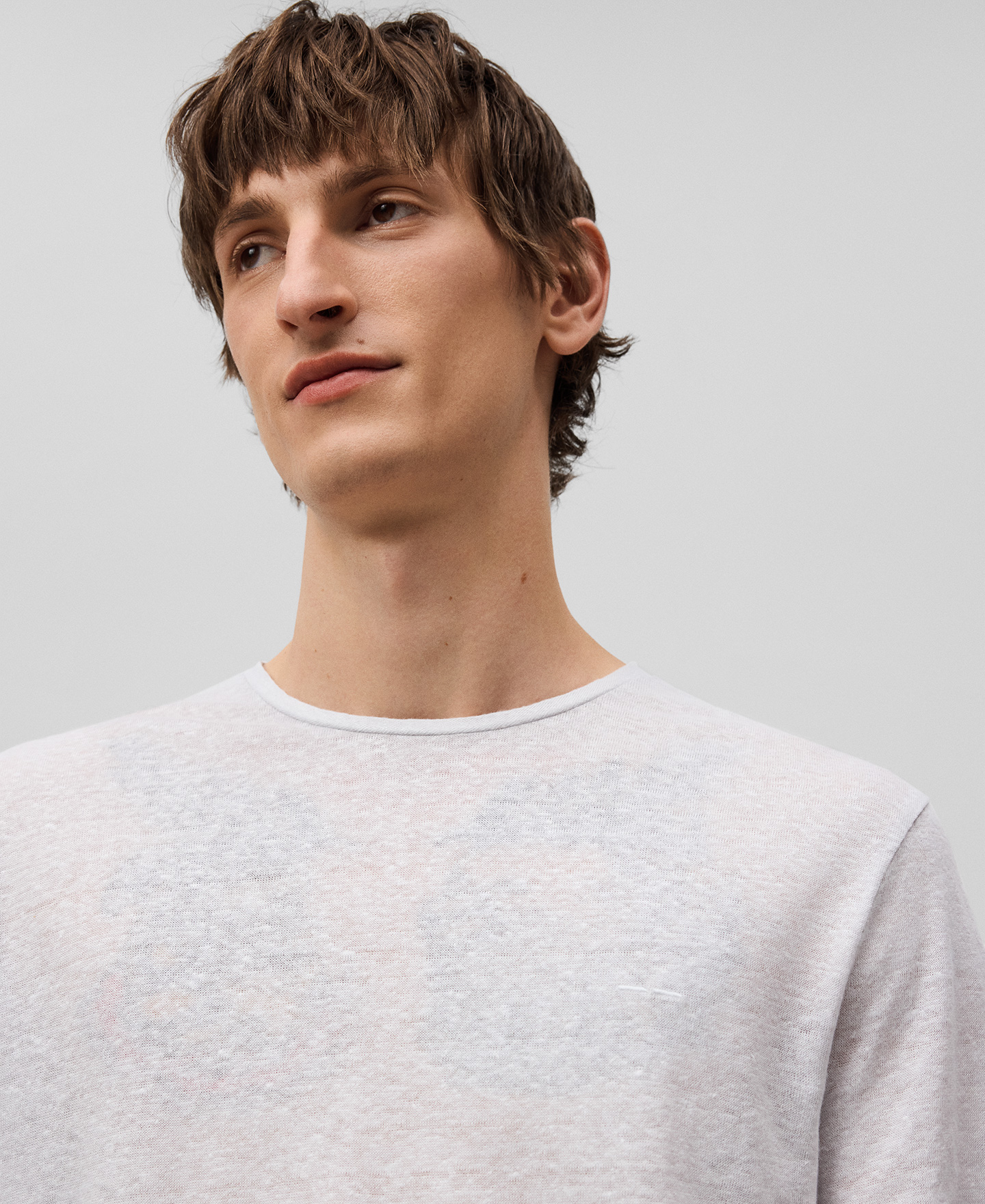 T-shirt regular fit en lin européen homme image number 3