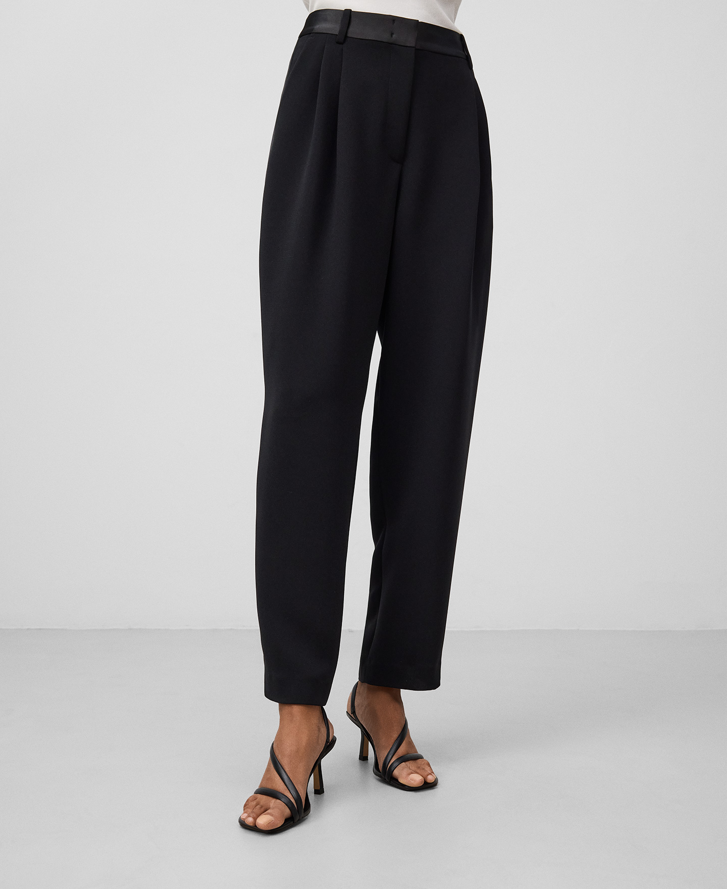 Double fabric pleated trousers woman image number 0