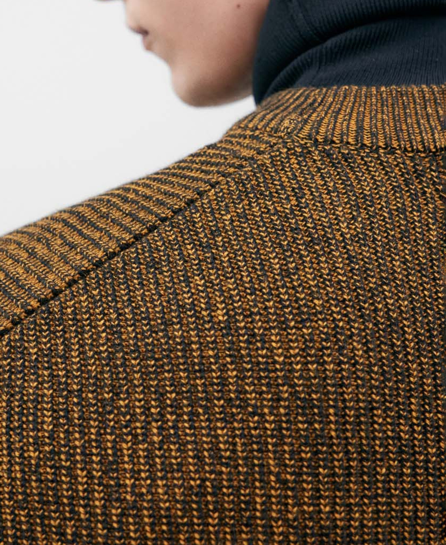 Mixed brown crew neckline sweater image number 3