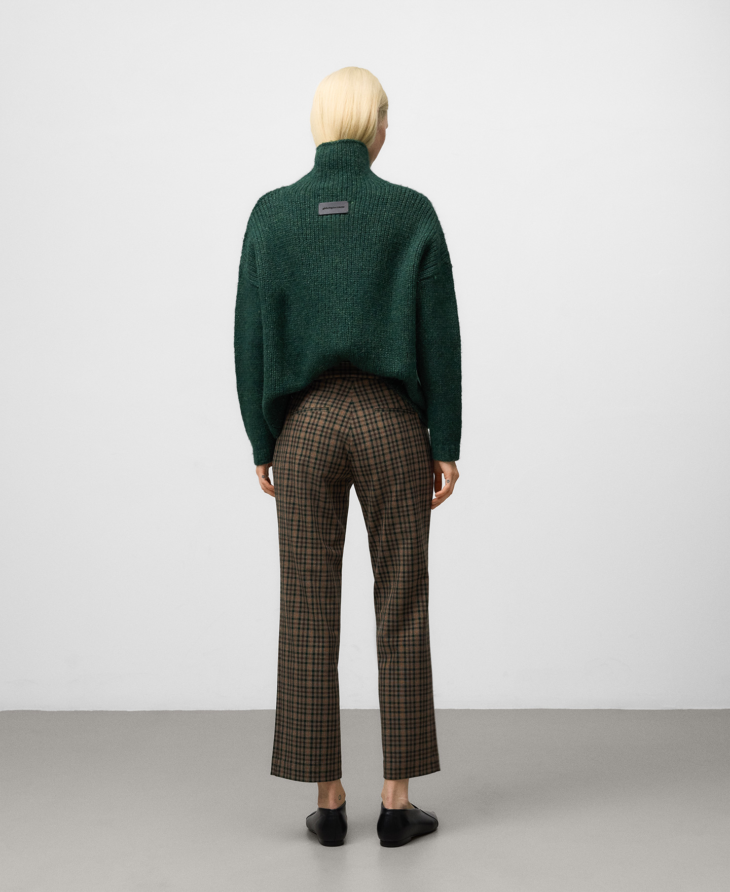 Pantalón slim fit cuadros mujer image number 2