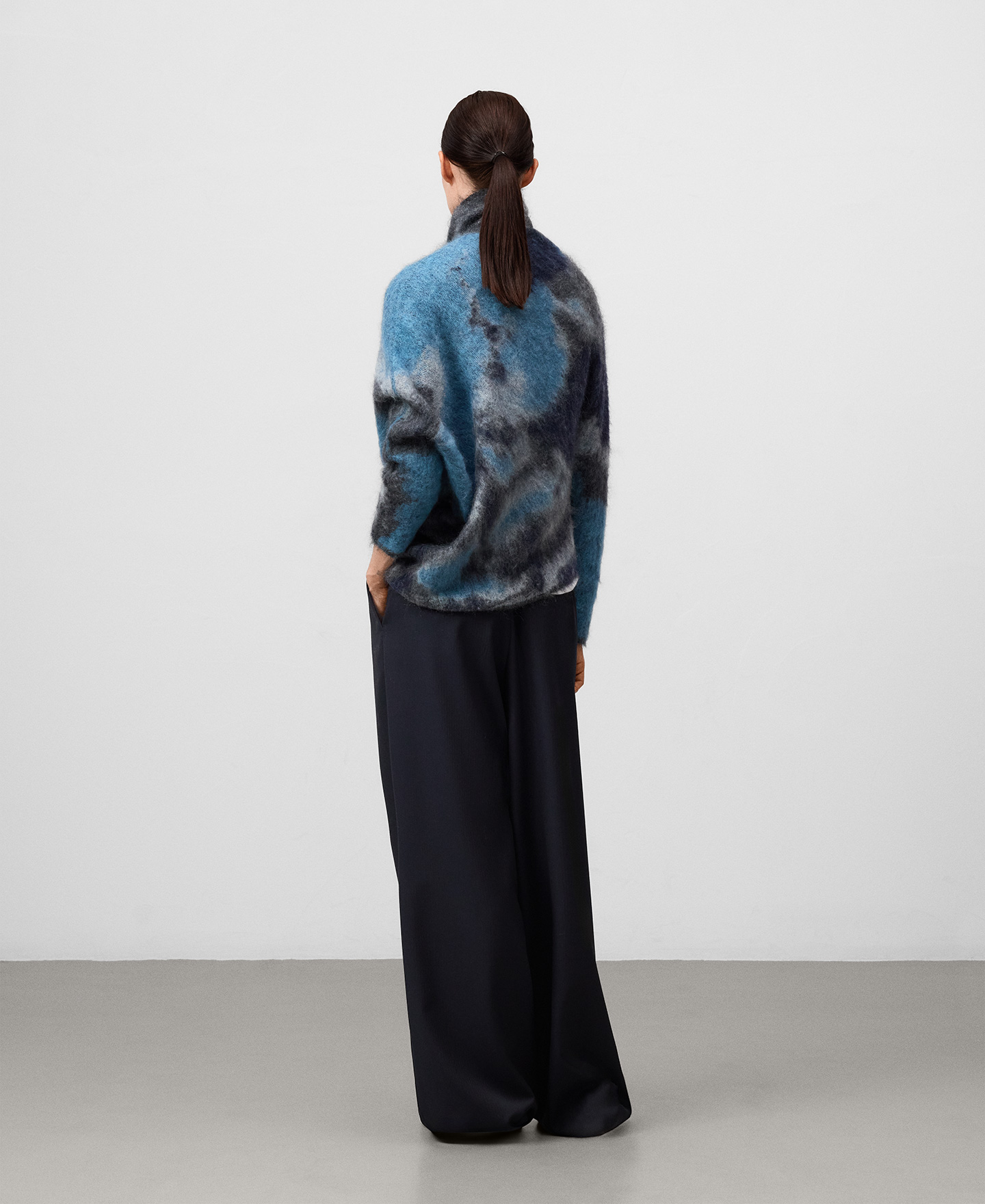 Jersey asim&eacute;trico punto jacquard image number 2
