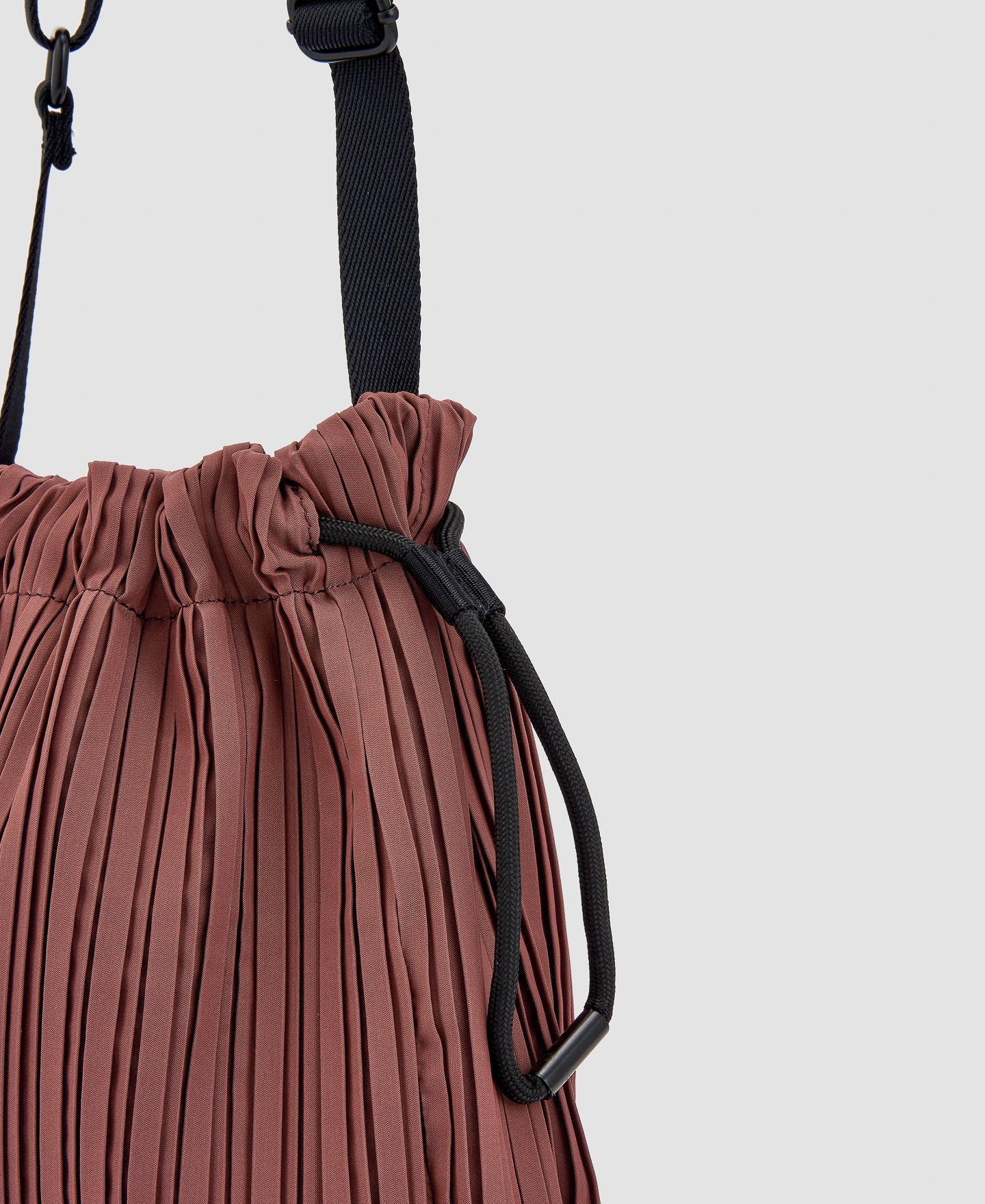 Recycled polyester small shoulder bag image number 2