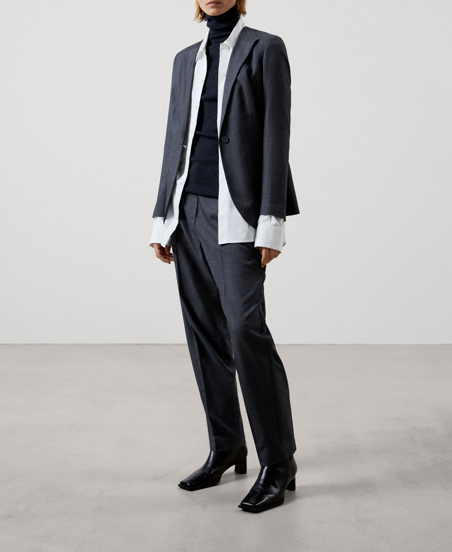 Tailored jacket image number 1