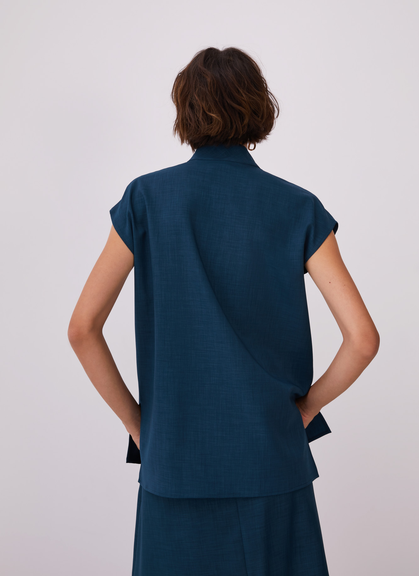 High collar blouse with flap image number 1