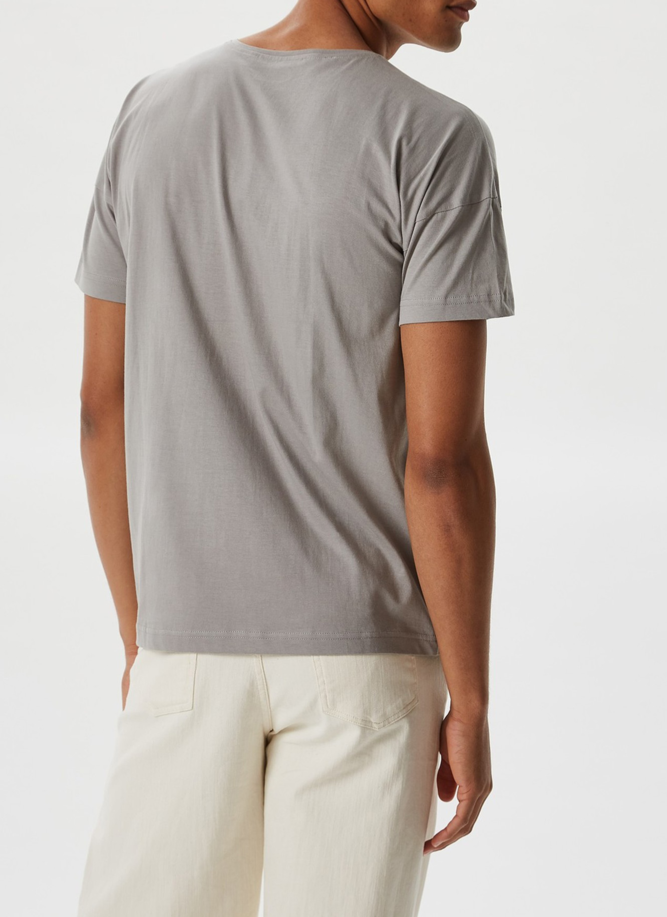 Basic cotton t-shirt with crew neckline image number 1