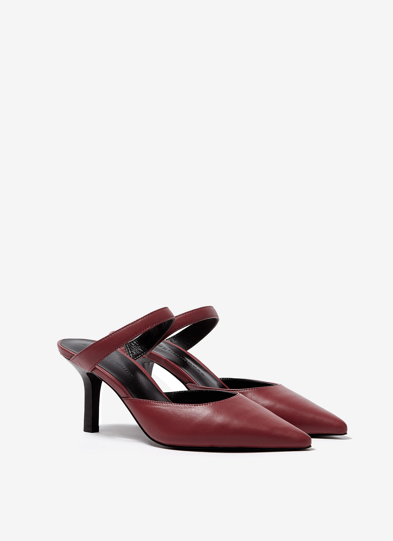 Heel shoes with vamp strap image number 1
