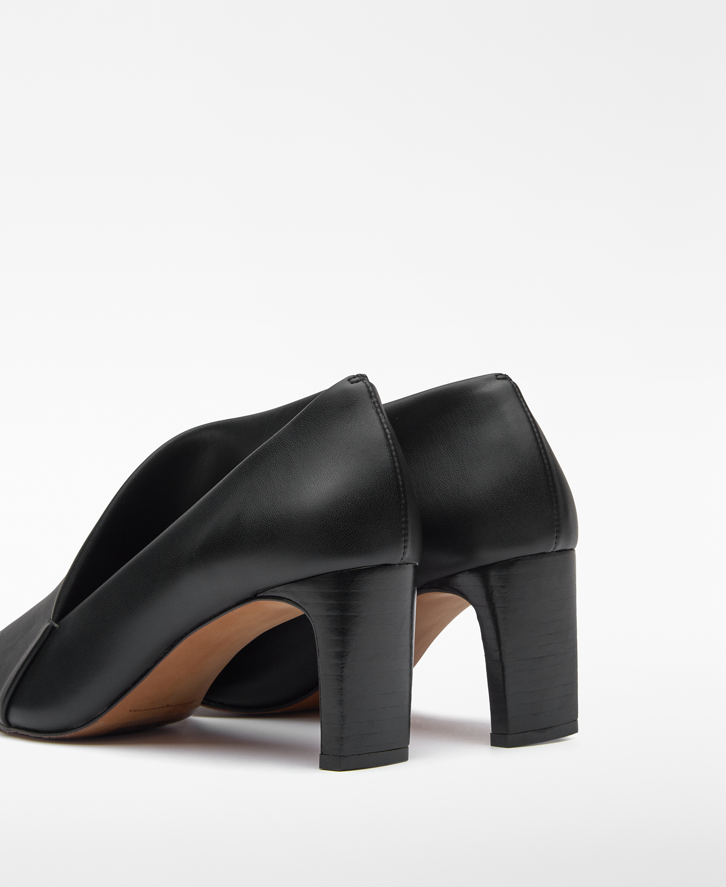 Zapato salón abotinado image number 2