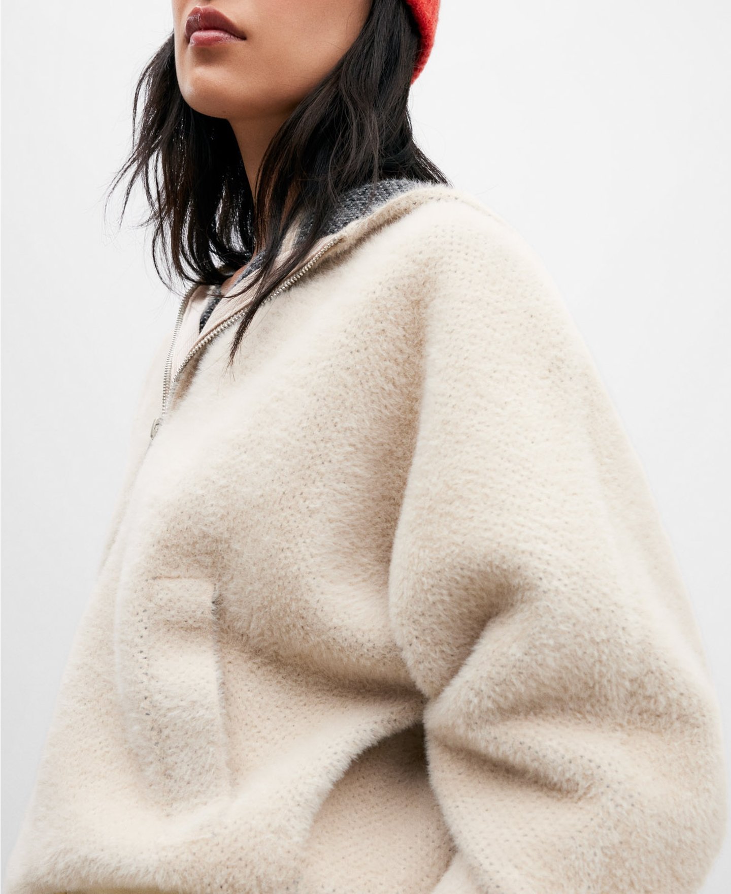 Sudadera borreguillo crema para mujer image number 3