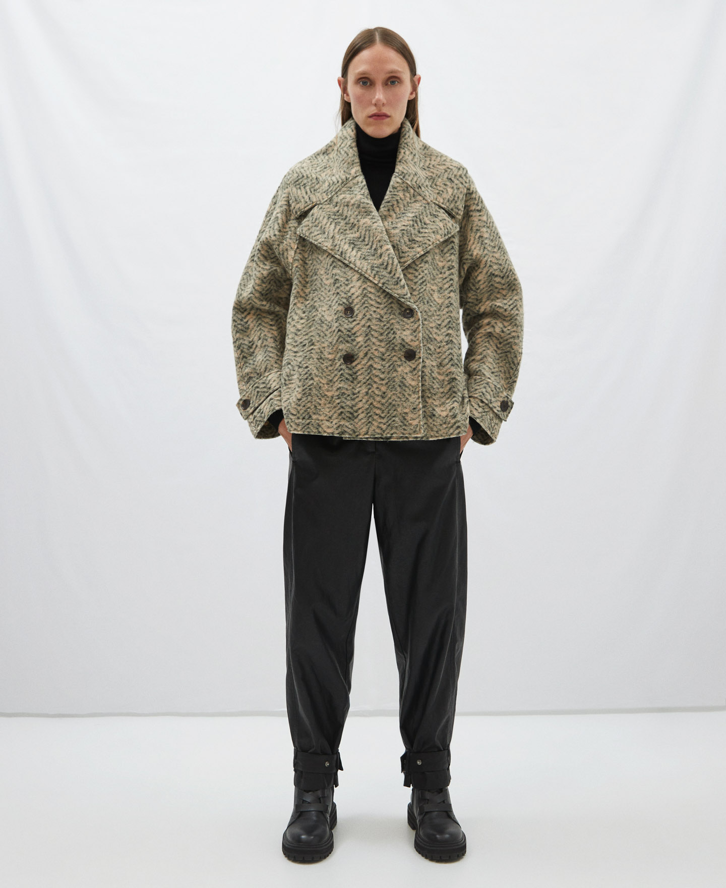 Herringbone four-button coat image number 1