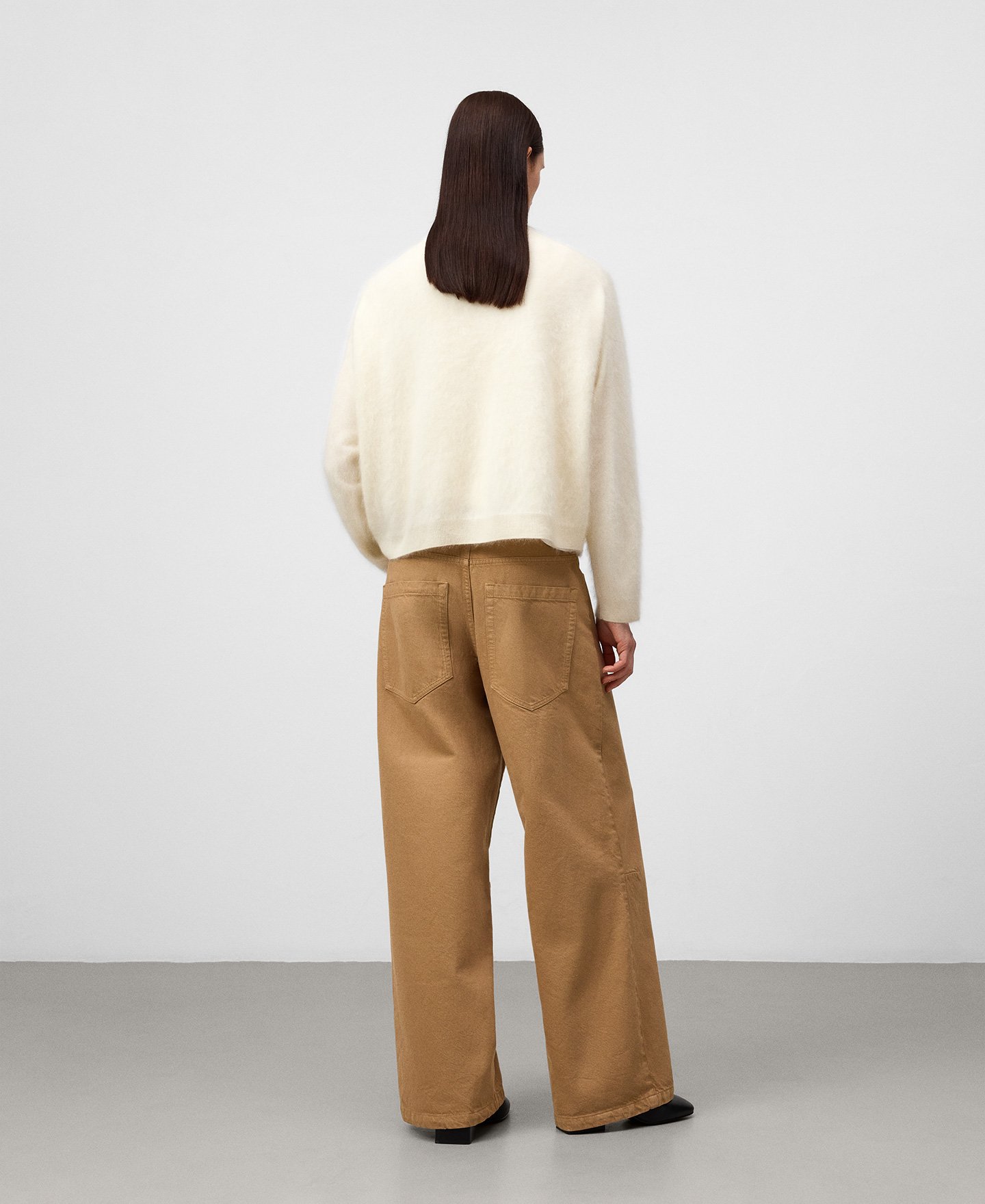 Camel denim barrel fit trousers woman image number 2
