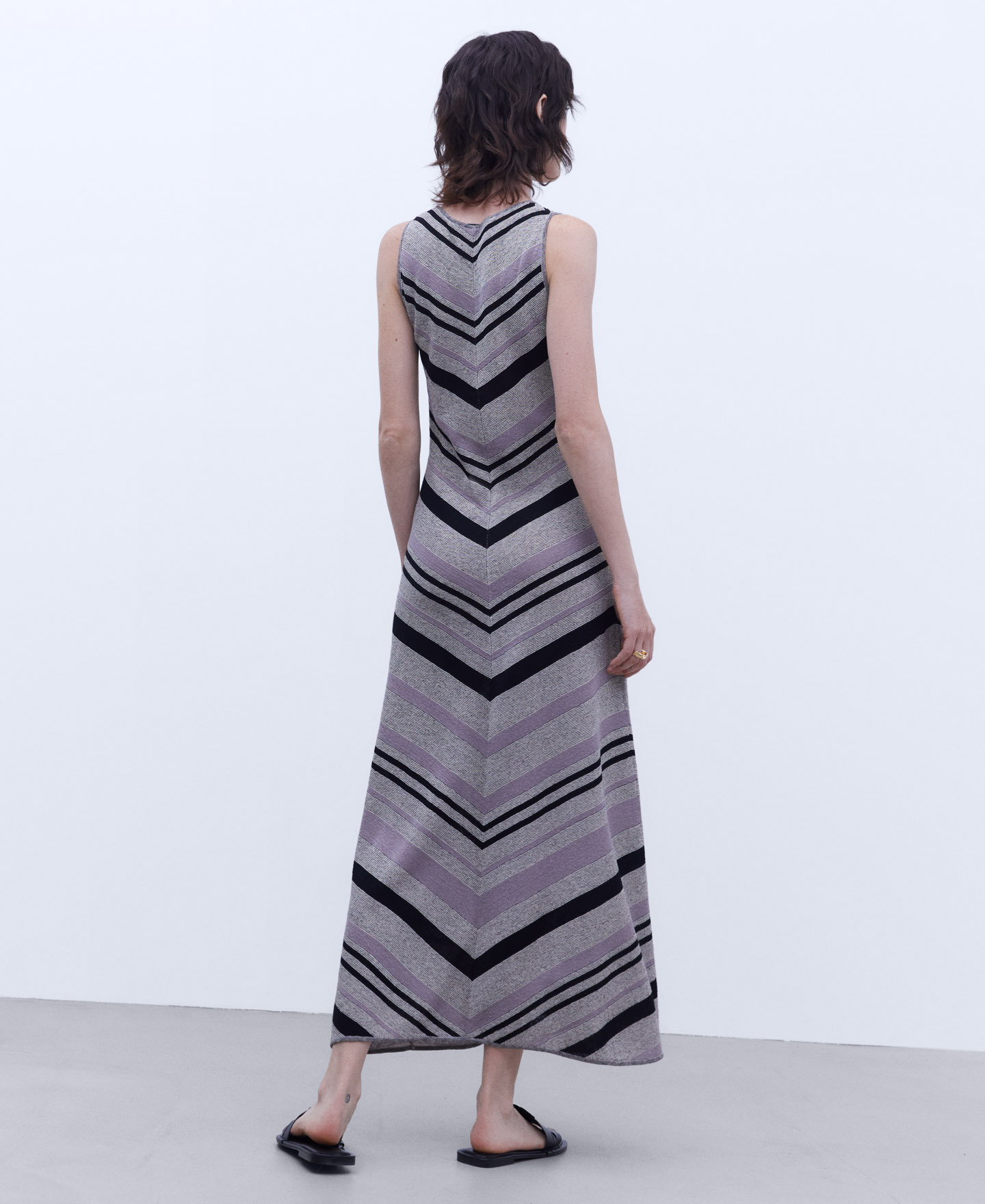 Vestido largo rayas en lino image number 2