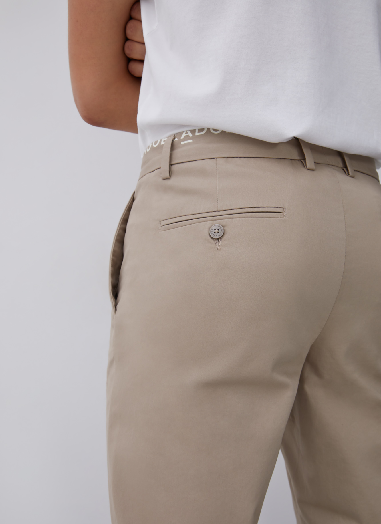Pantalón en algodón elástico image number 1