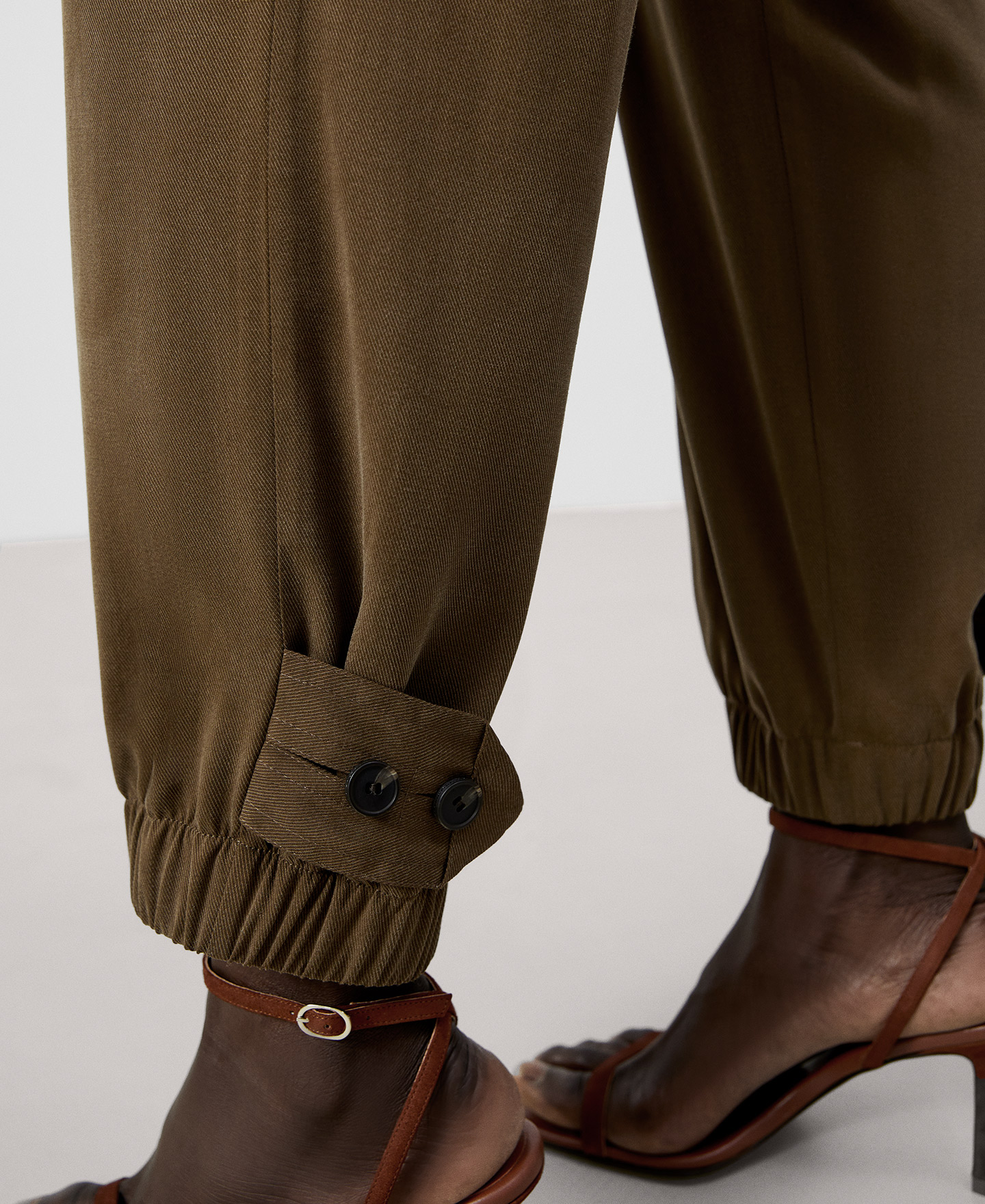 Responsible Lyocell jogger trousers image number 3